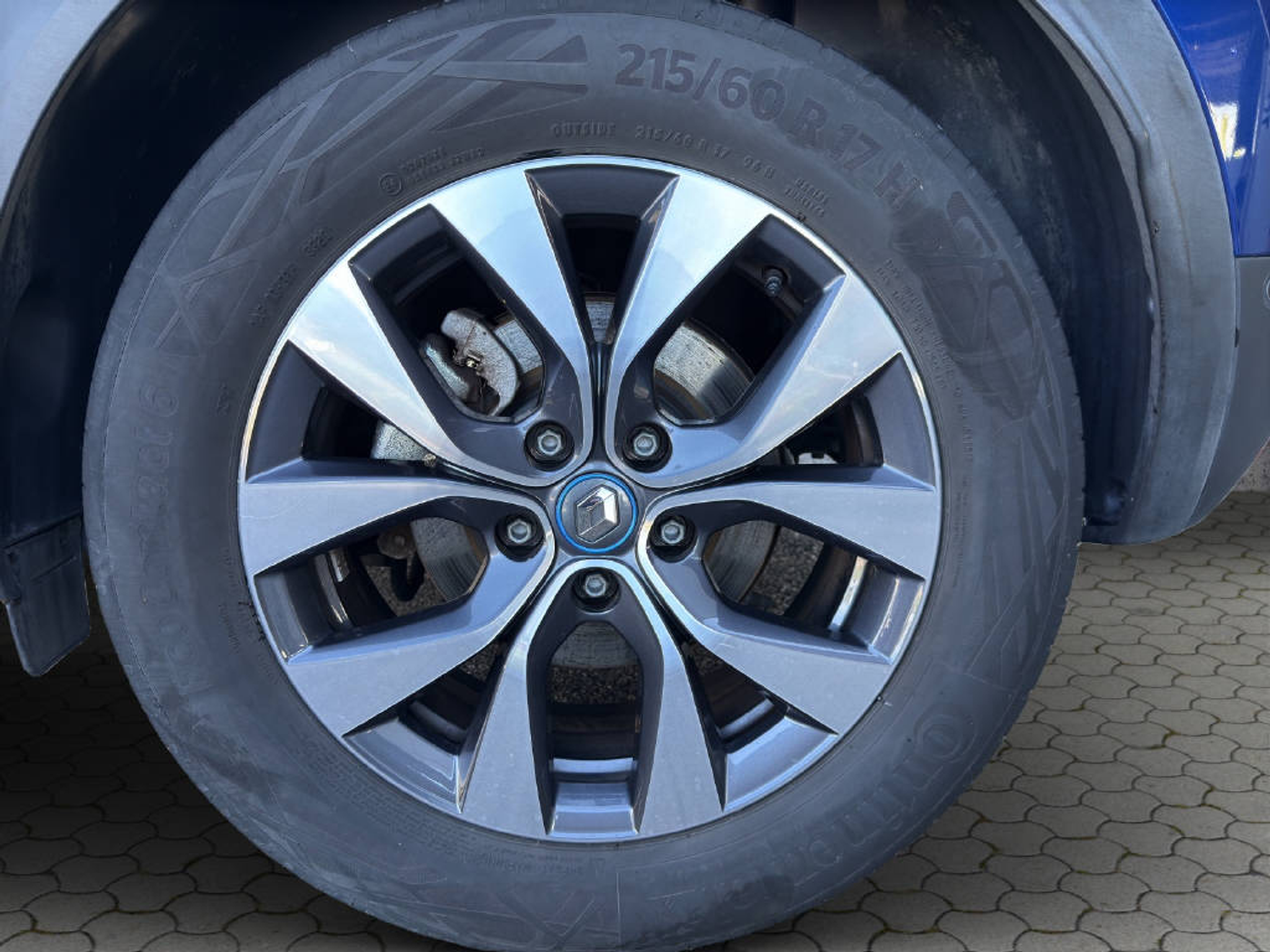 listing desktop thumbnail image 14