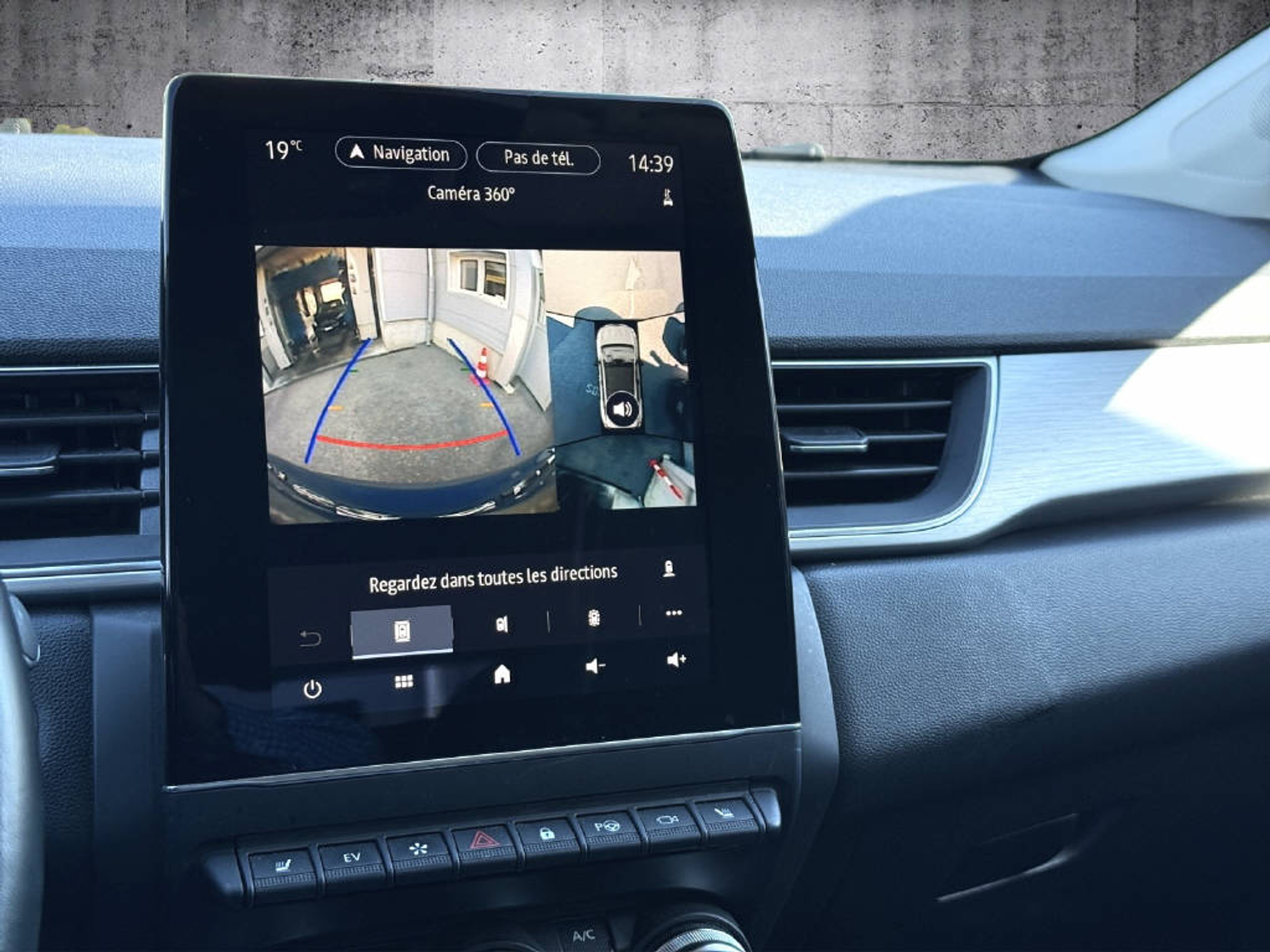 listing desktop thumbnail image 11