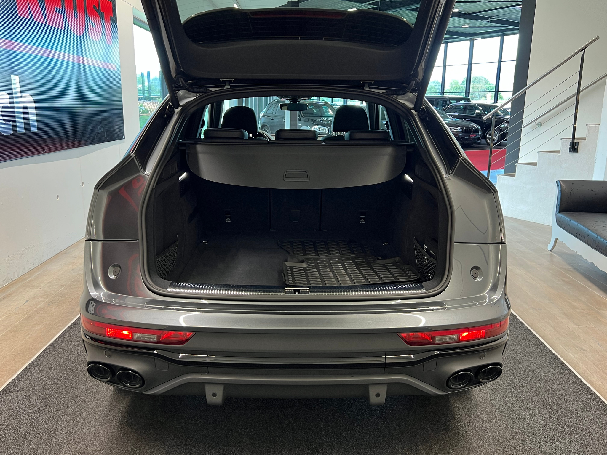 listing desktop thumbnail image 10