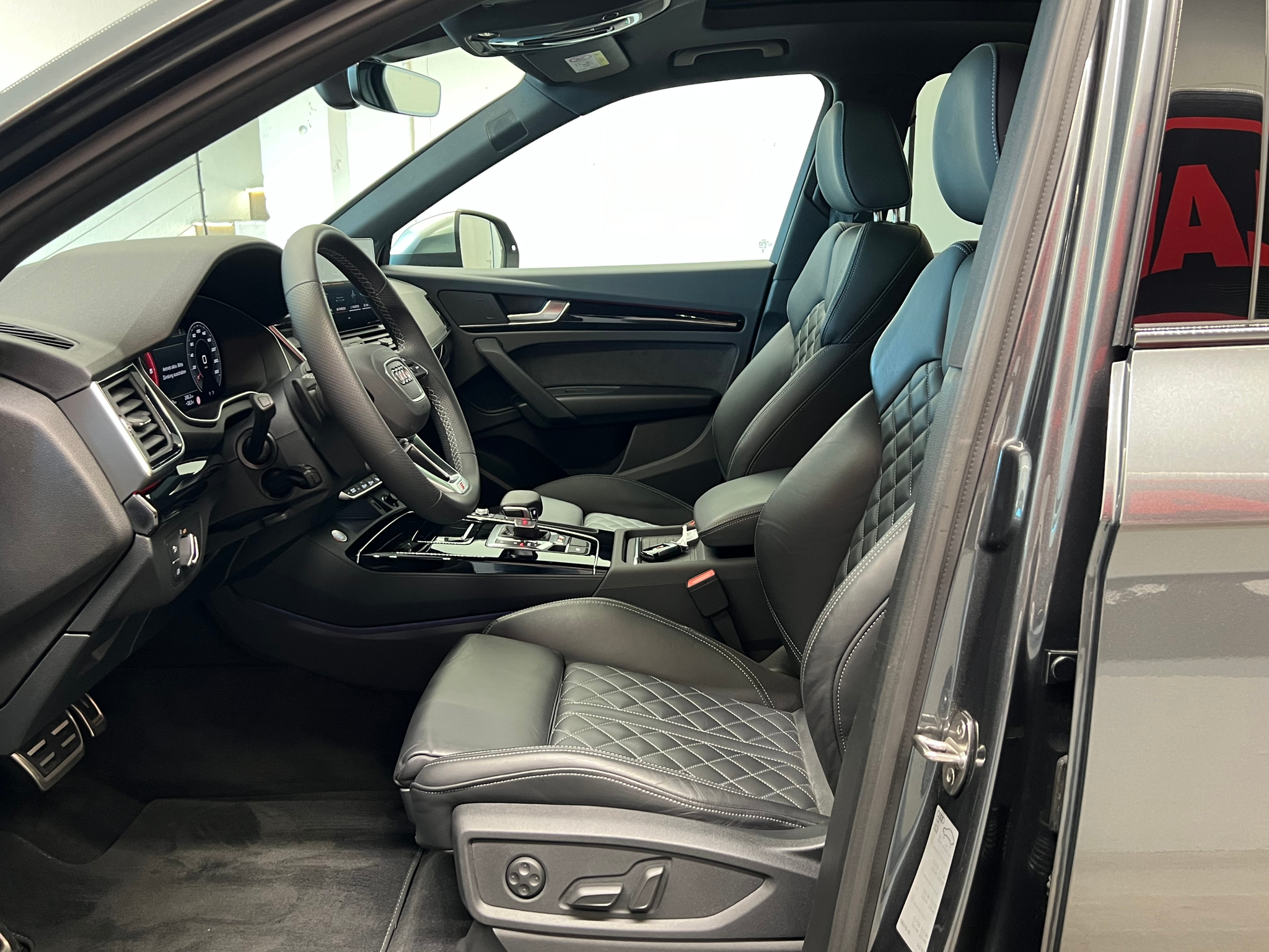 listing desktop thumbnail image 14