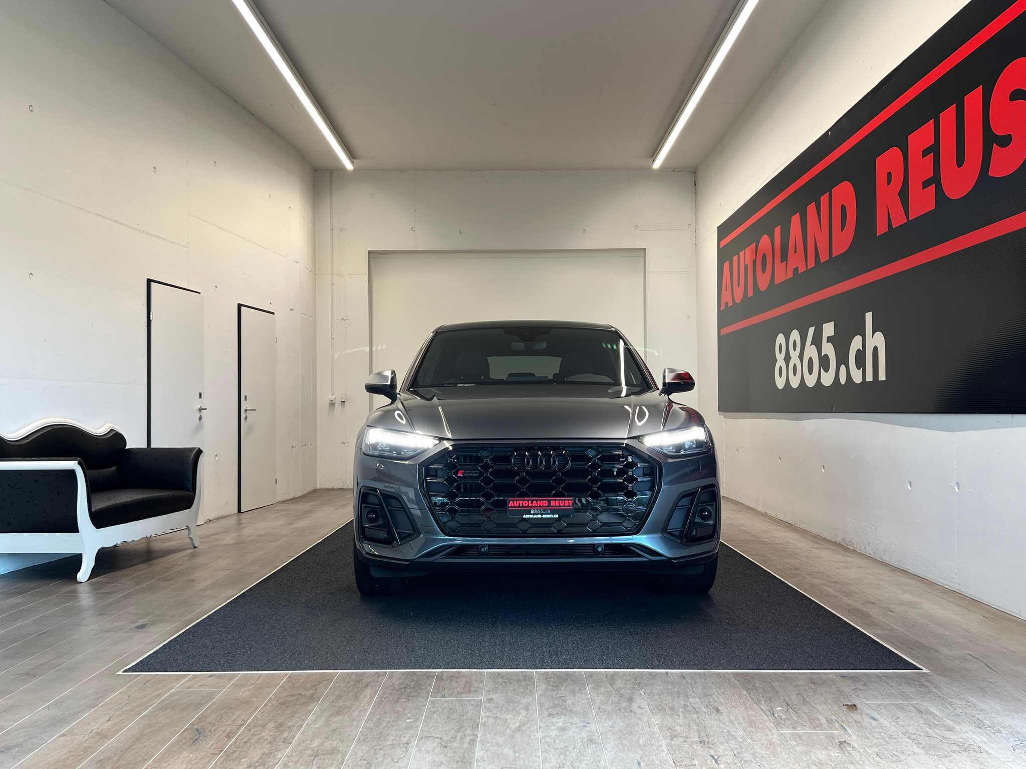 listing desktop thumbnail image 1