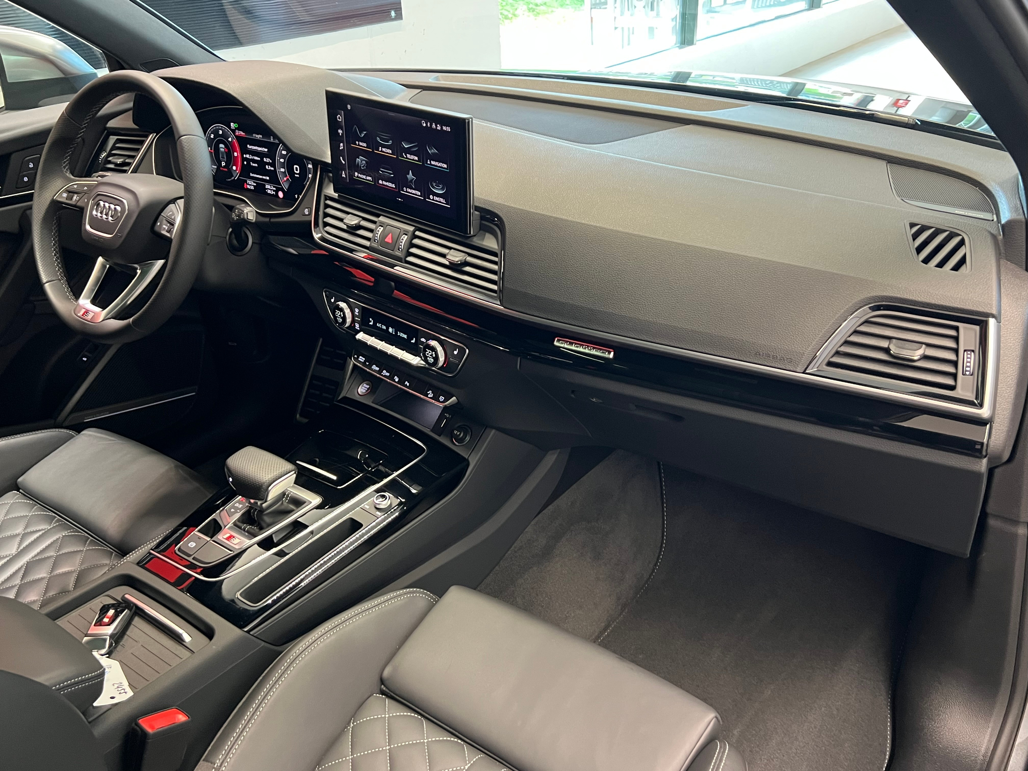 listing desktop thumbnail image 19