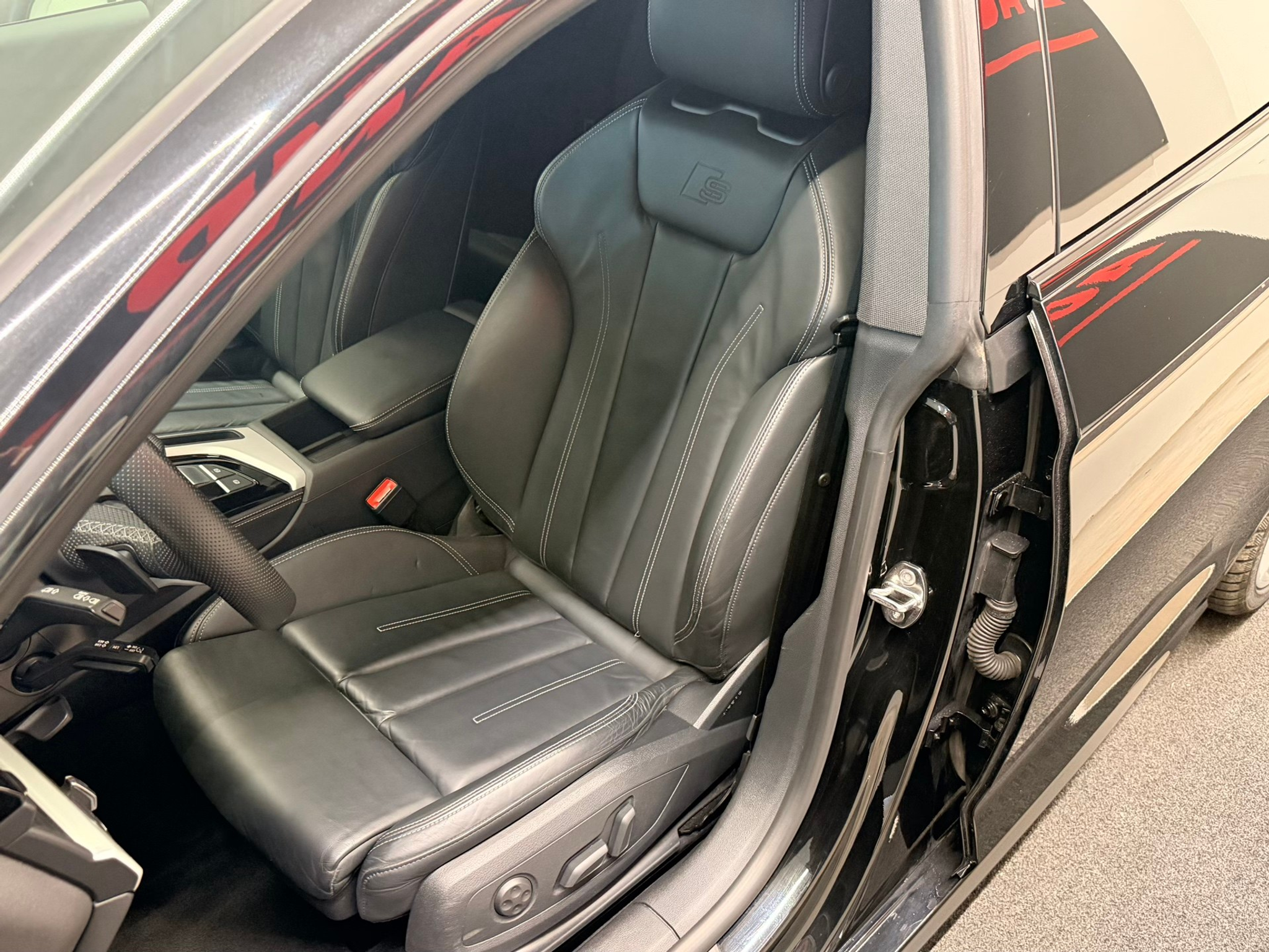 listing desktop thumbnail image 14