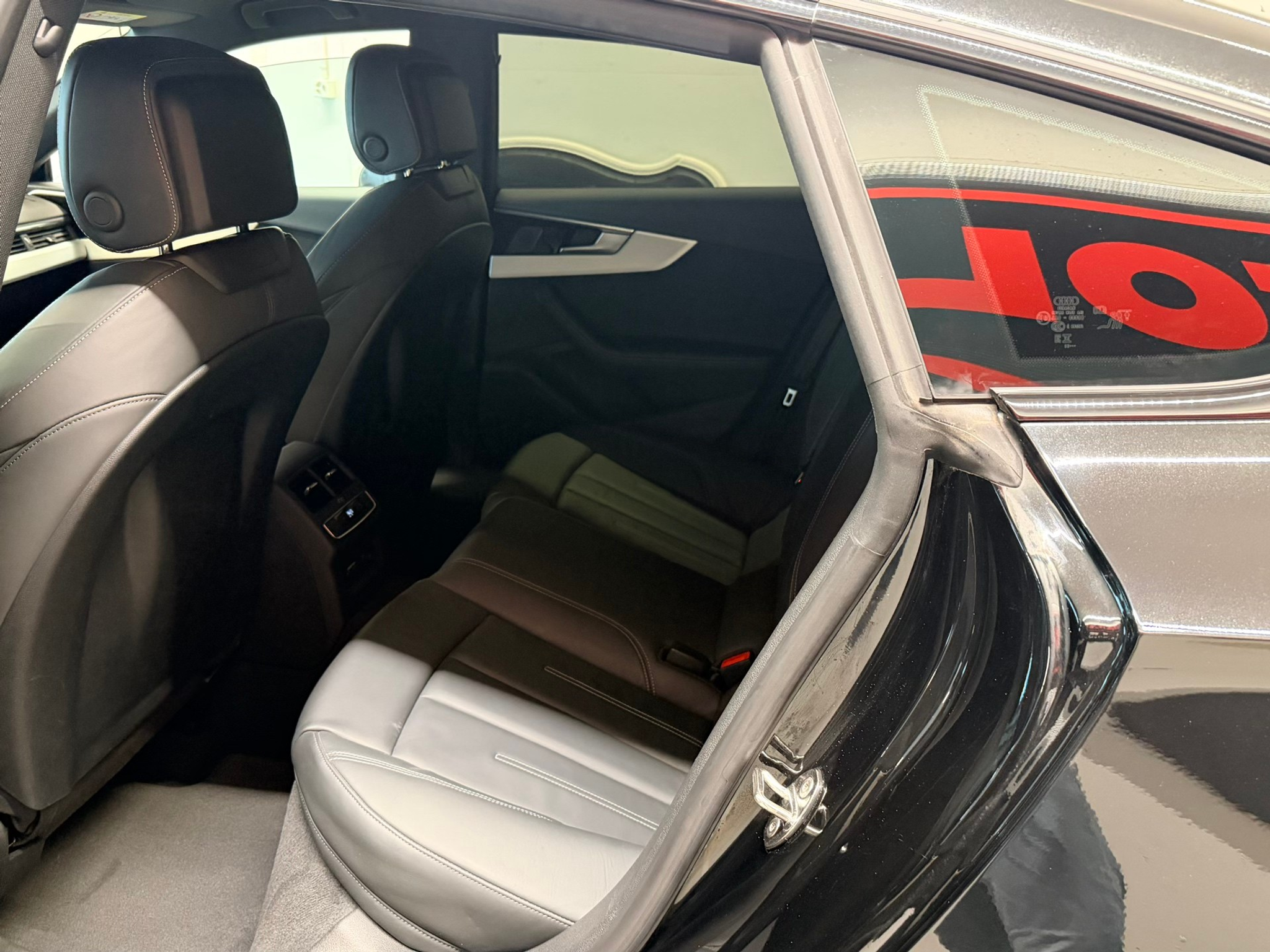 listing desktop thumbnail image 15