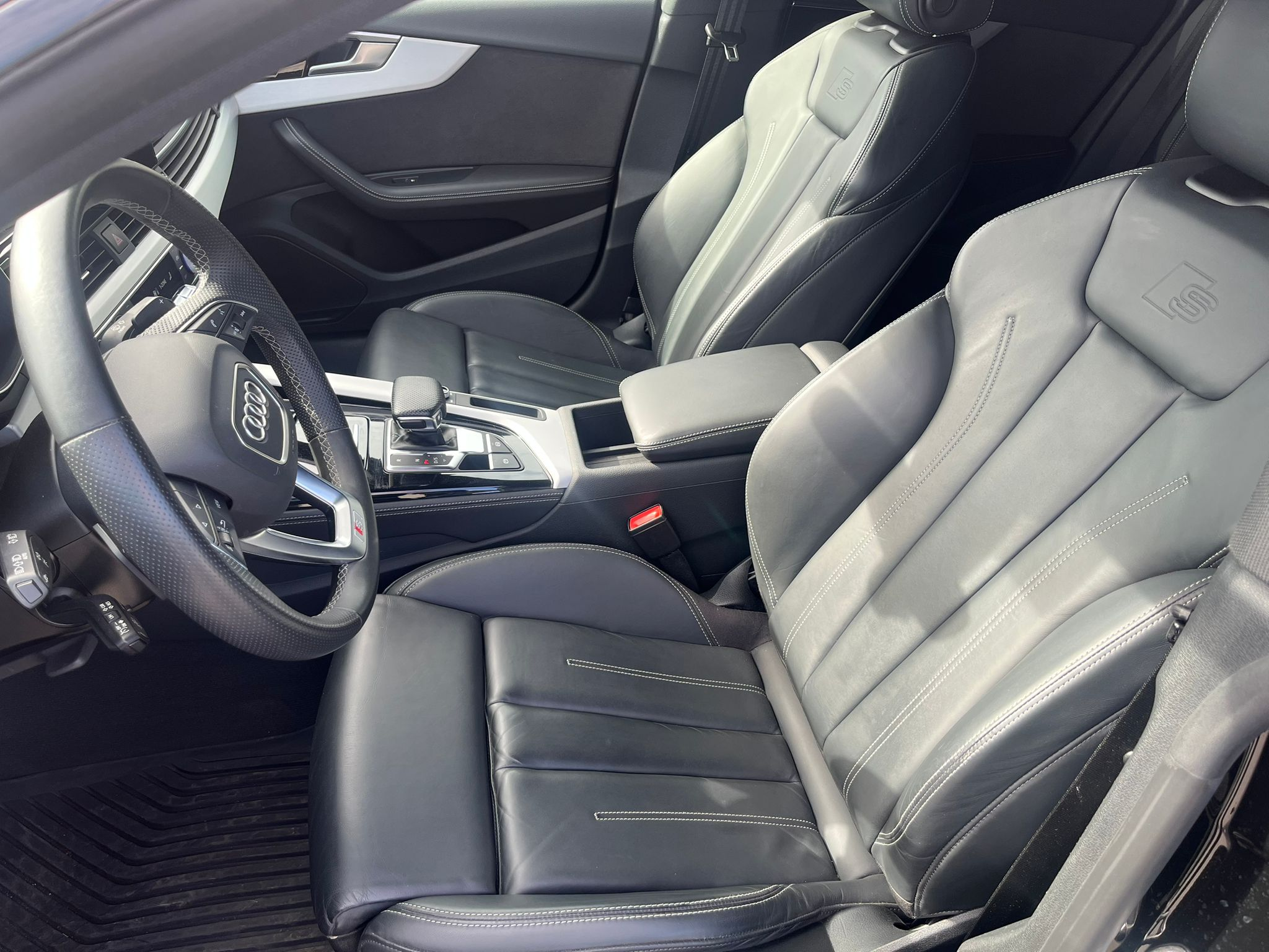 listing desktop thumbnail image 1