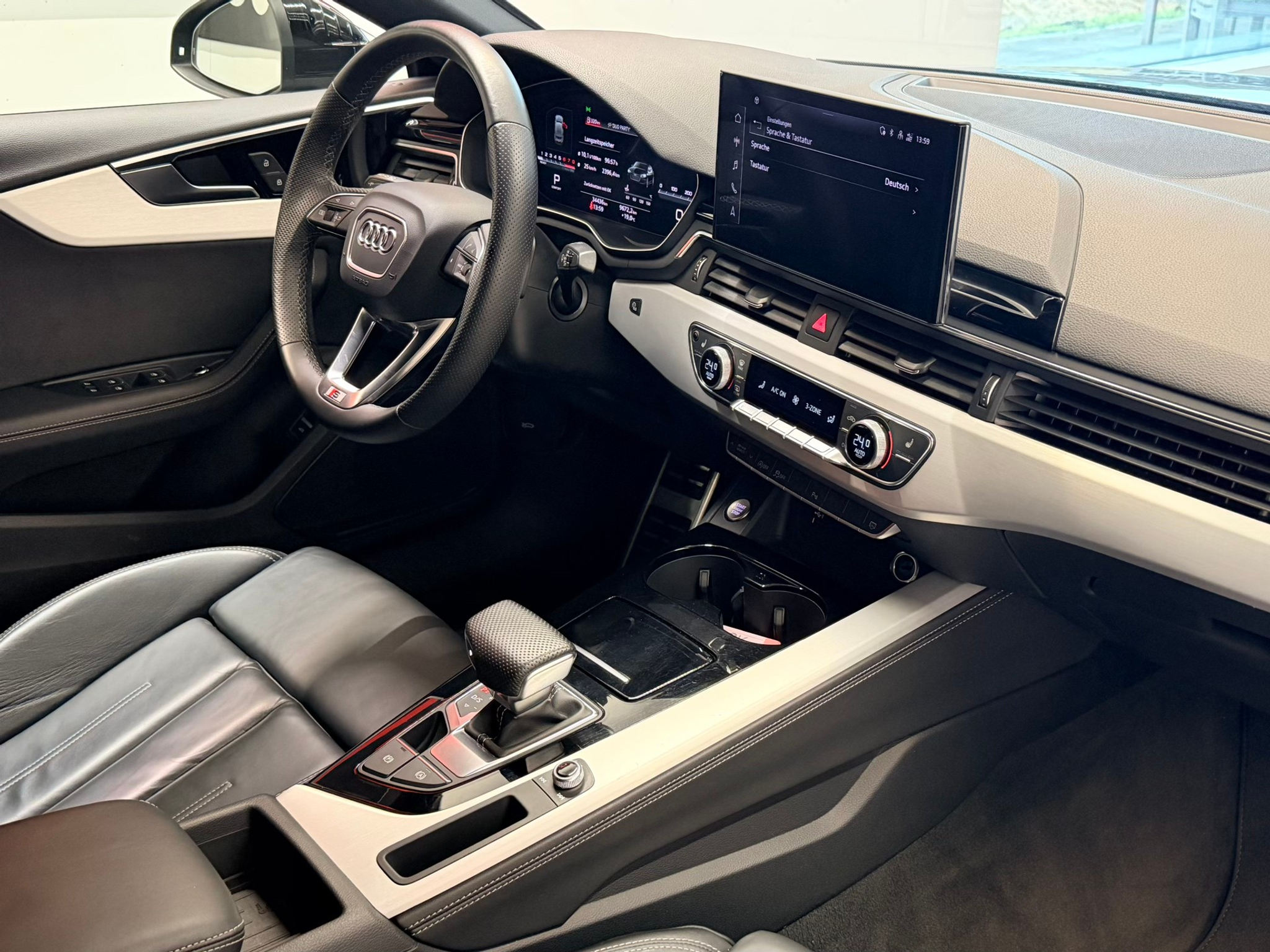 listing desktop thumbnail image 19