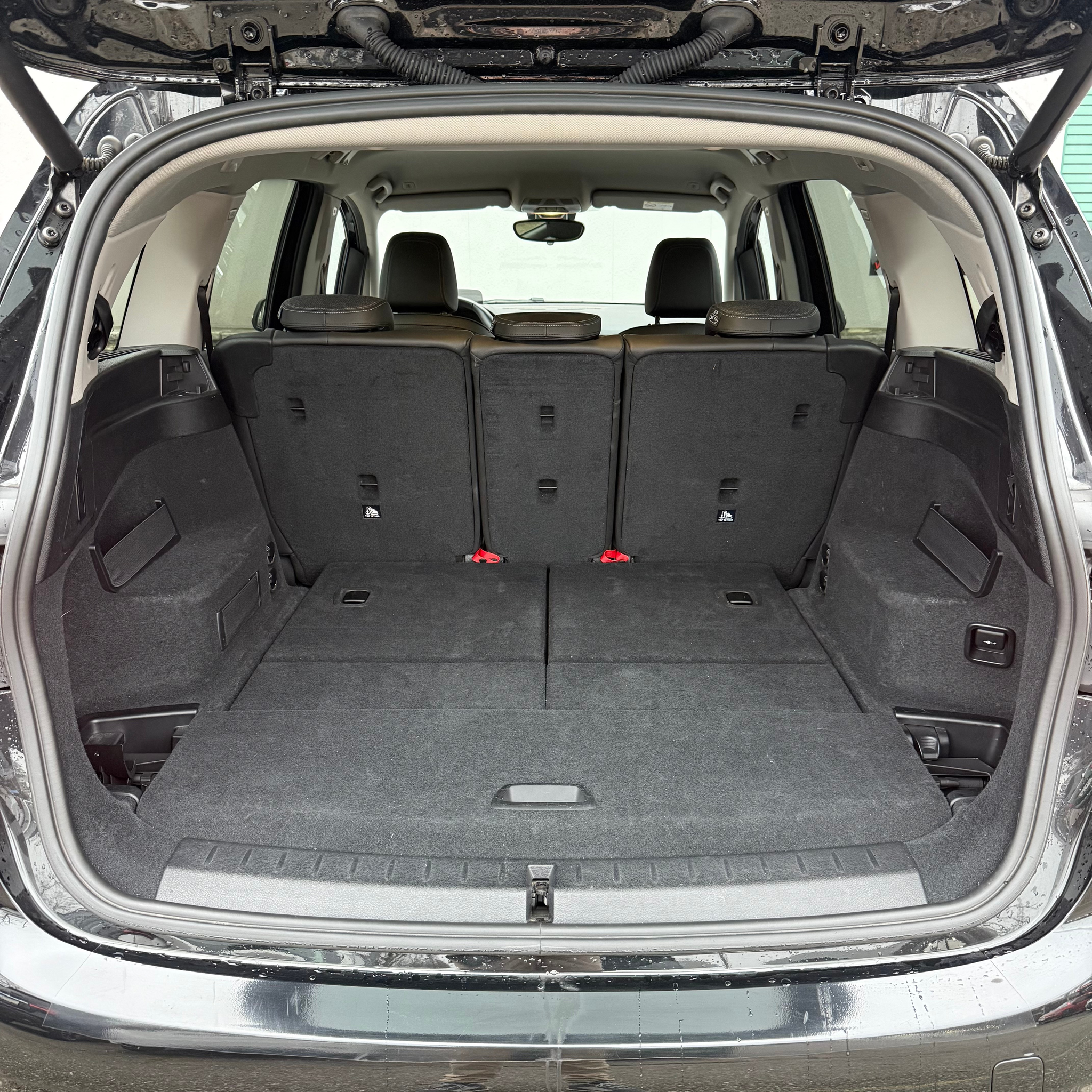 listing desktop thumbnail image 23