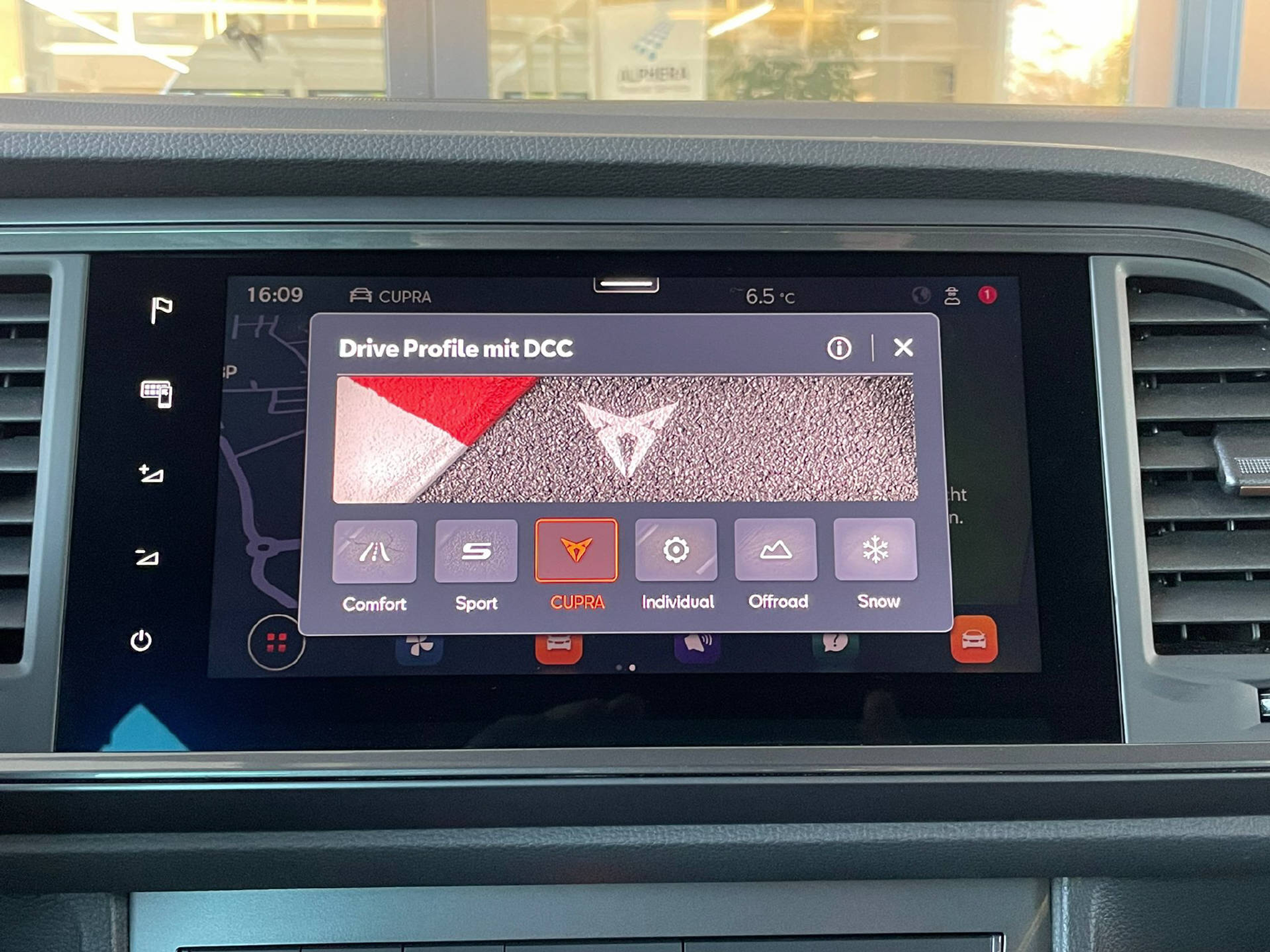 listing desktop thumbnail image 9