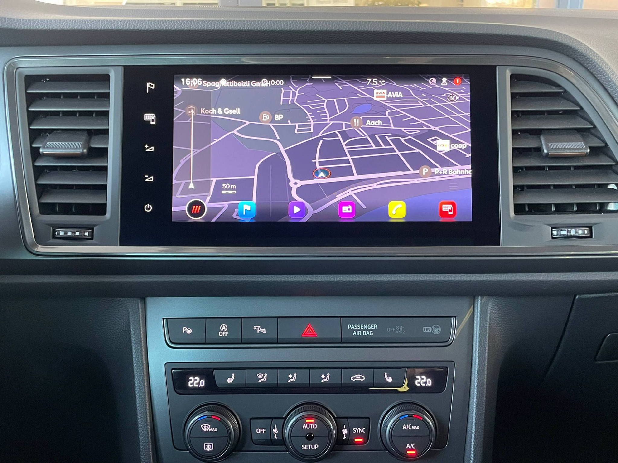 listing desktop thumbnail image 12