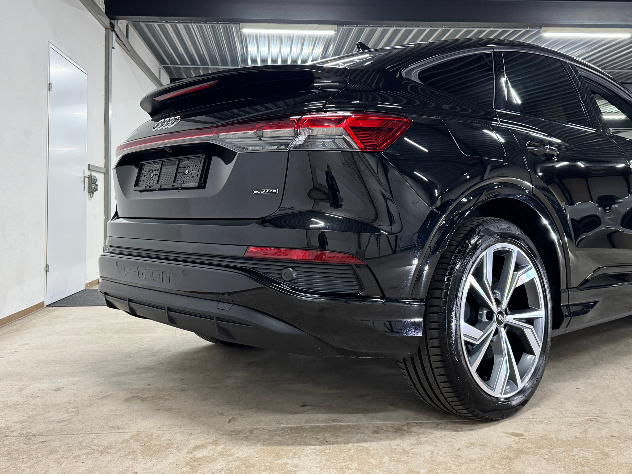 listing desktop thumbnail image 5