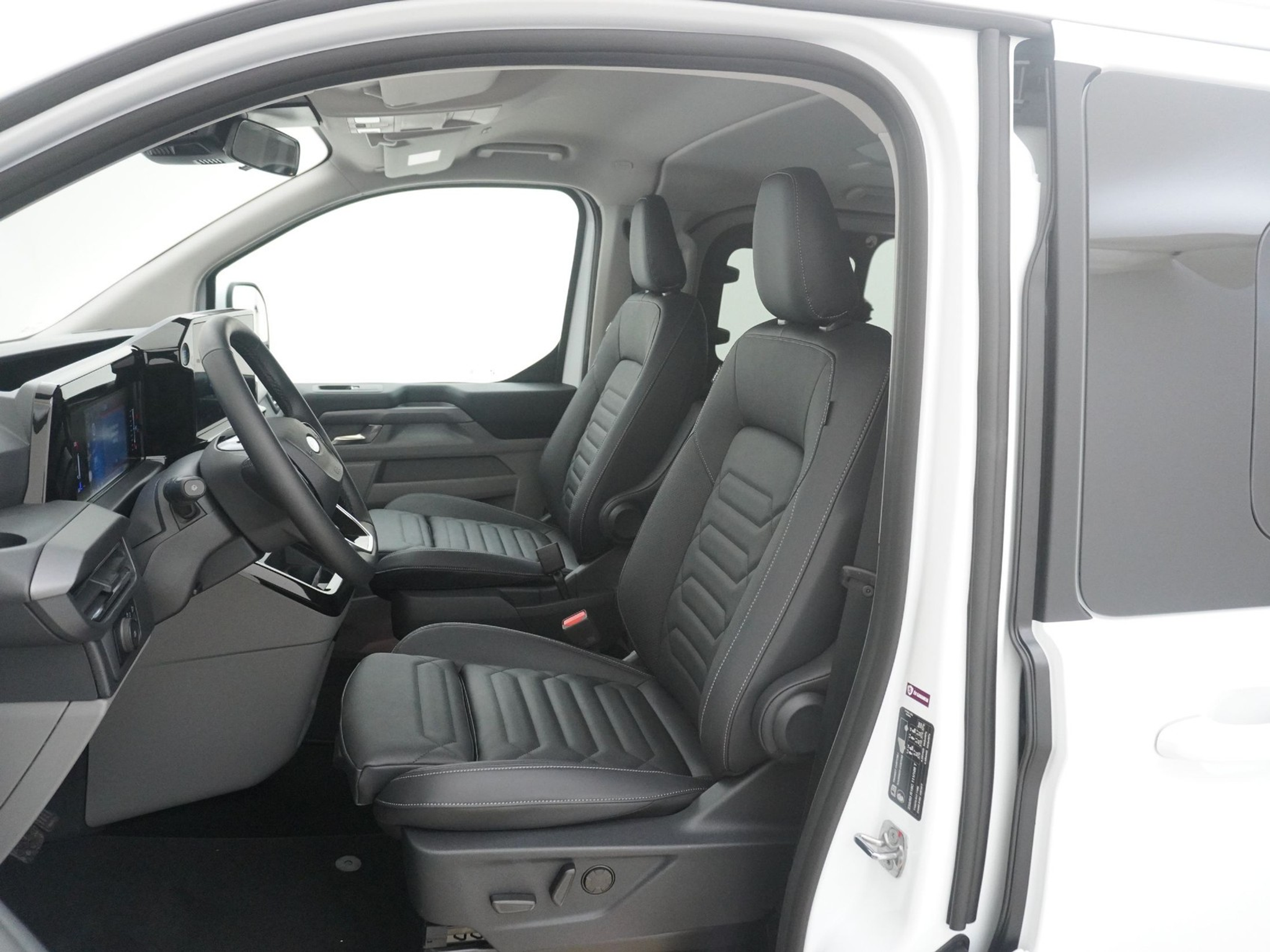 listing desktop thumbnail image 7