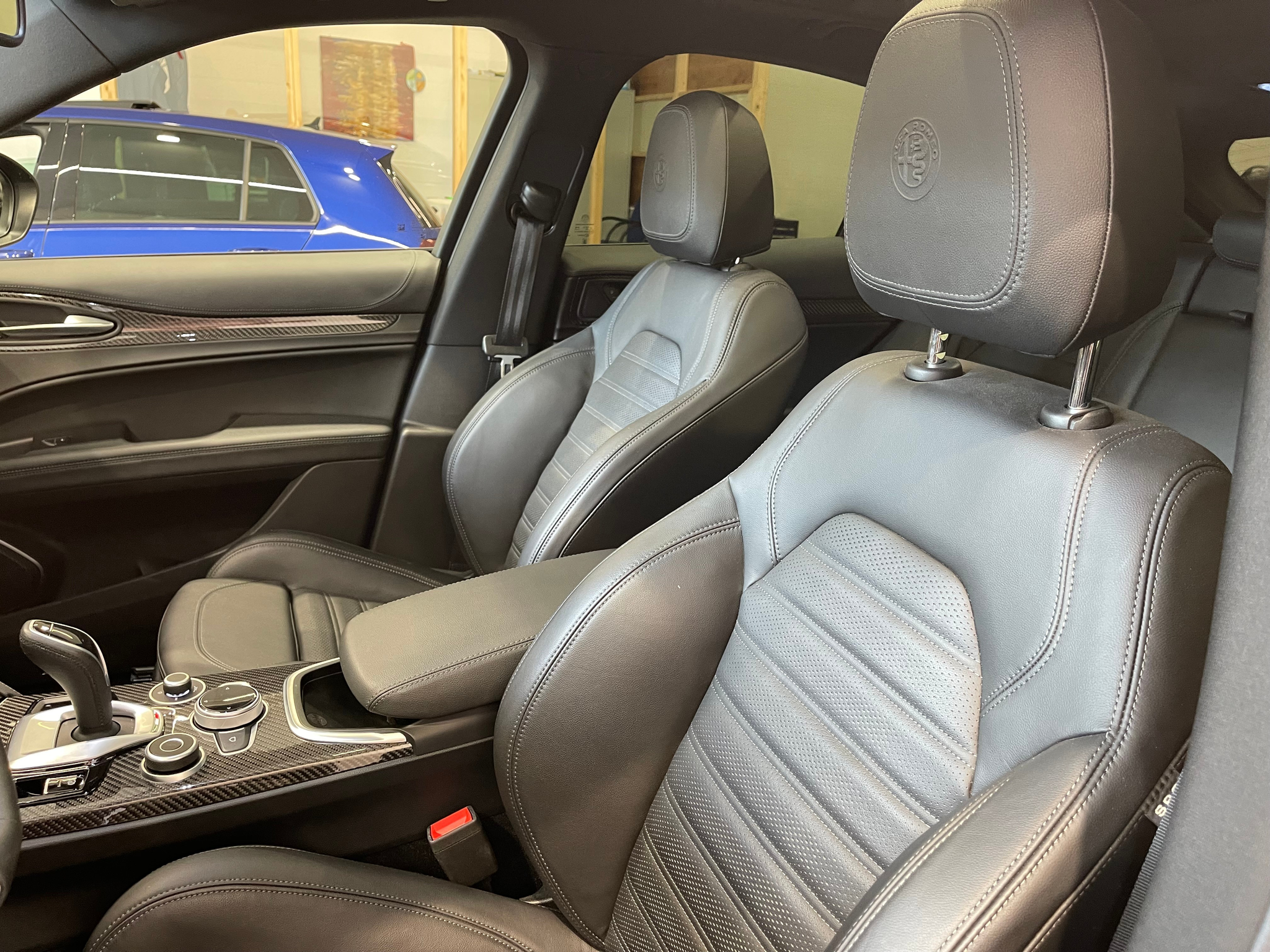 listing desktop thumbnail image 7