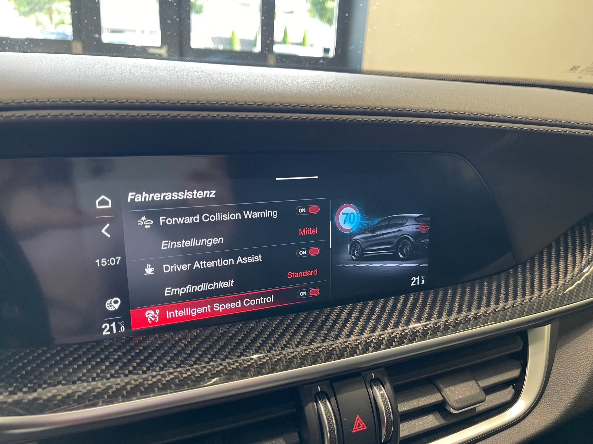 listing desktop thumbnail image 25