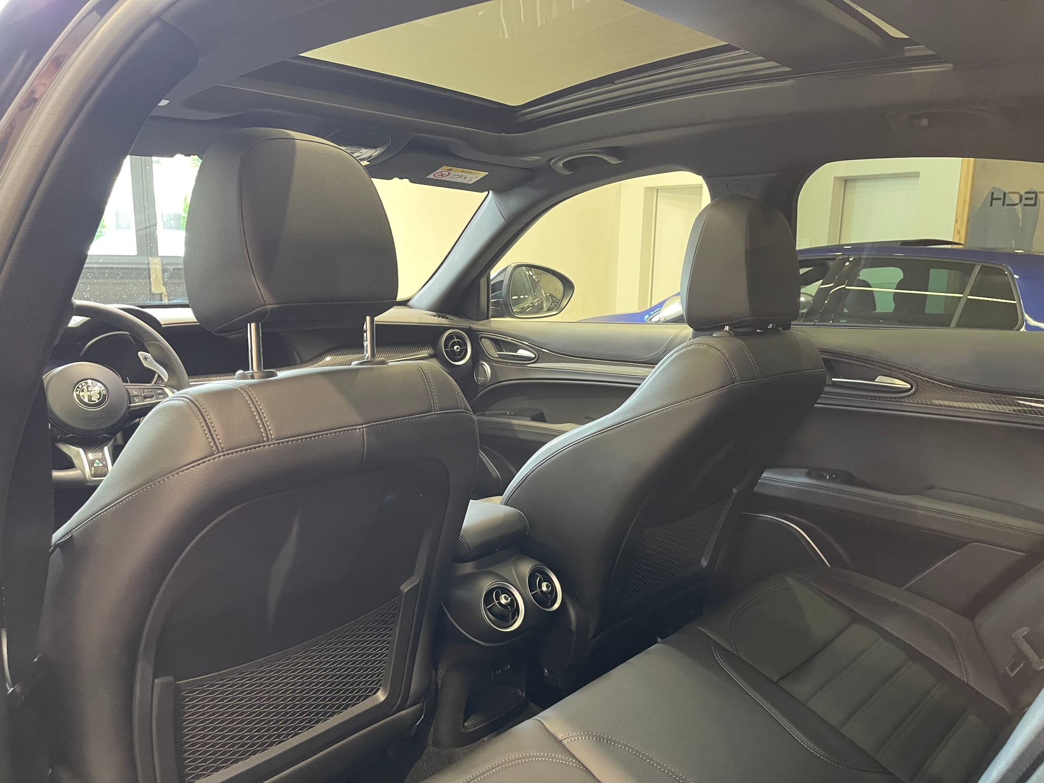 listing desktop thumbnail image 12