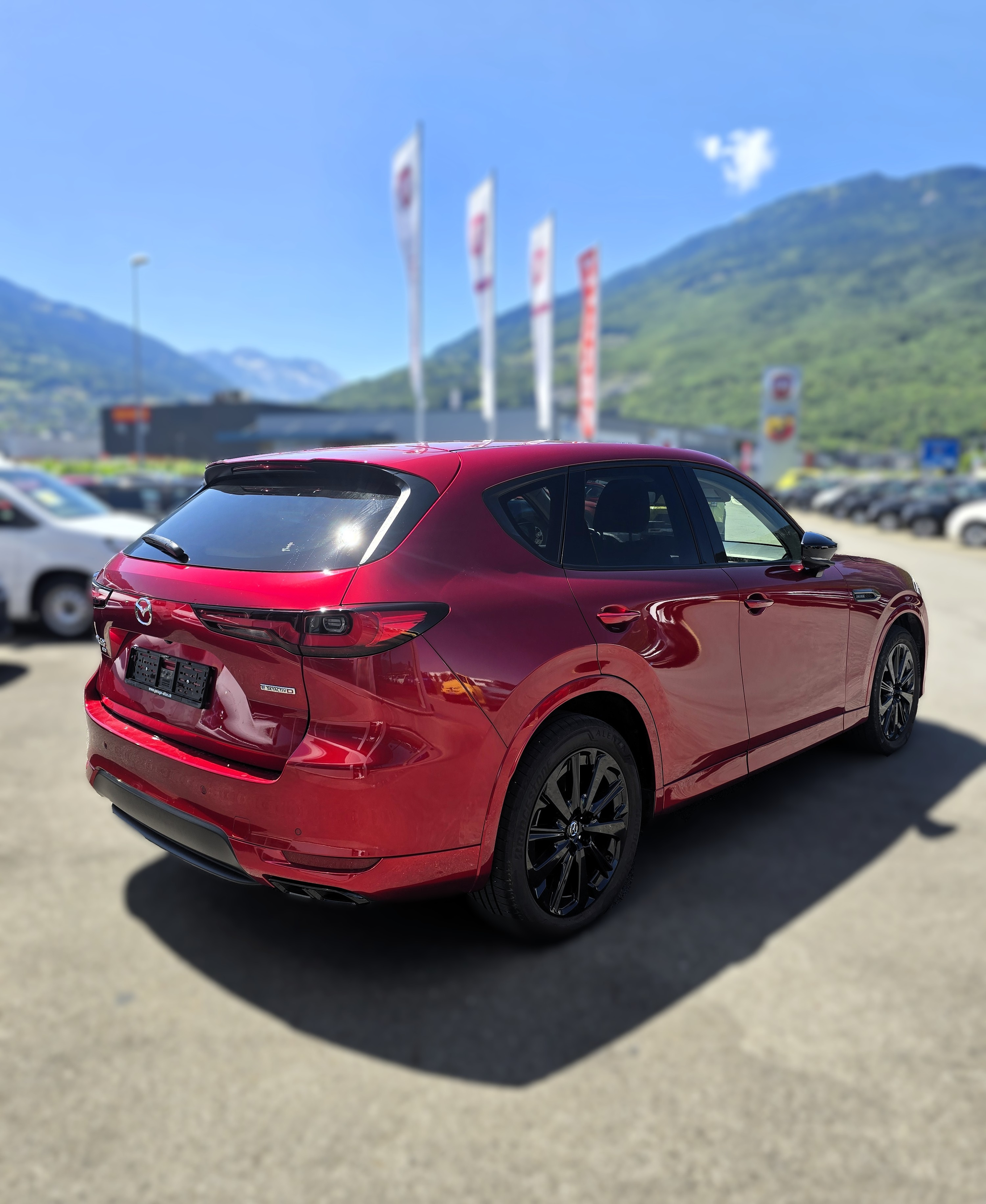 listing desktop thumbnail image 5