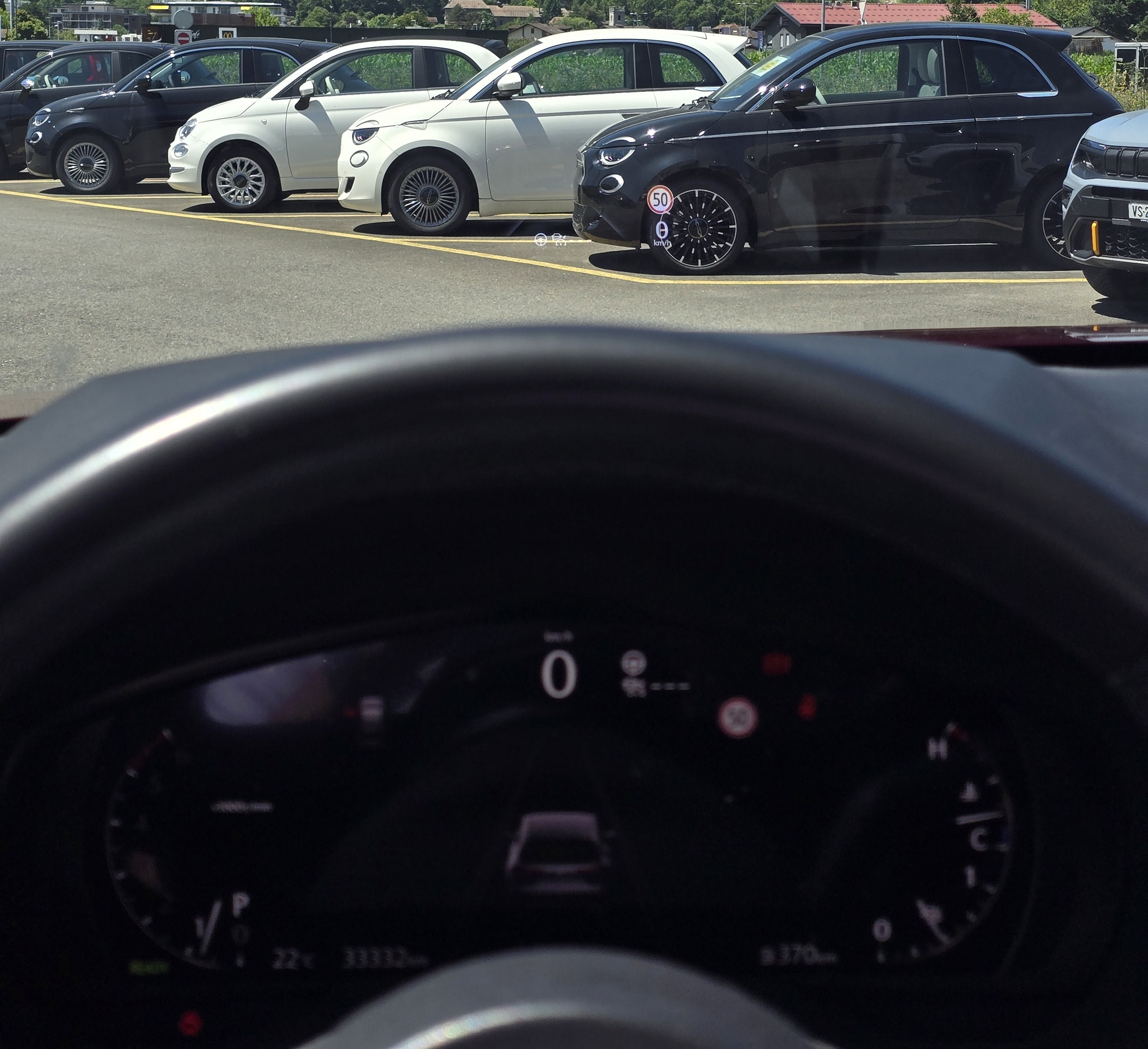 listing desktop thumbnail image 17