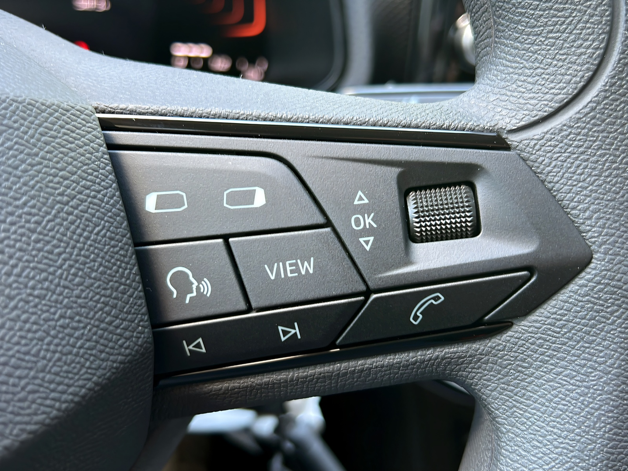 listing desktop thumbnail image 21