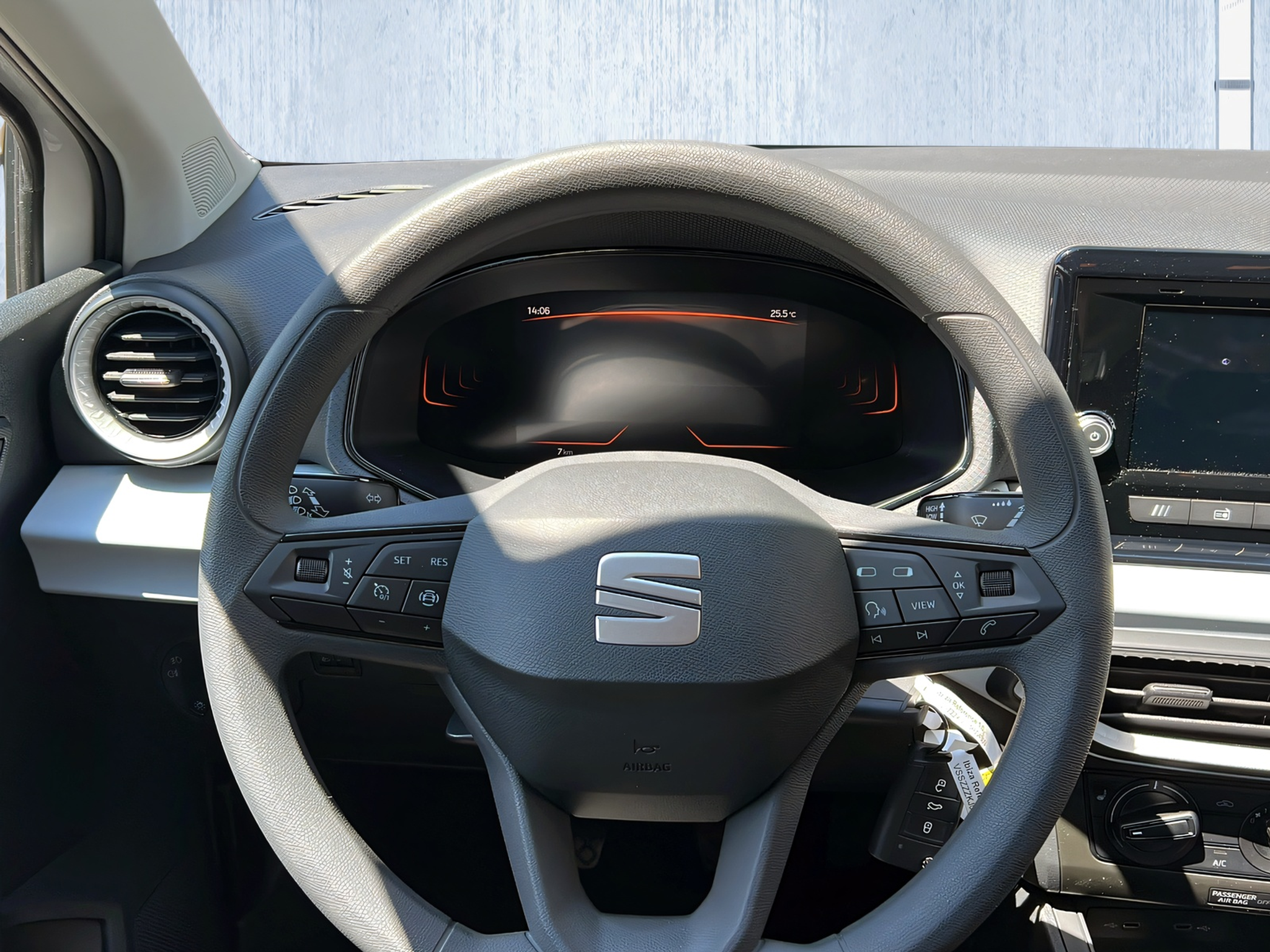 listing desktop thumbnail image 12