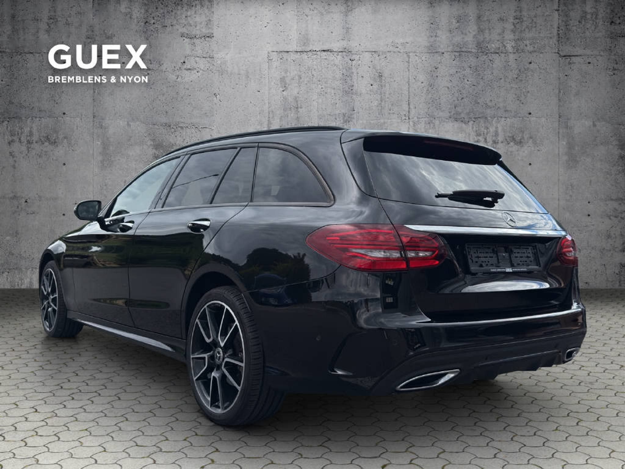 listing desktop thumbnail image 2