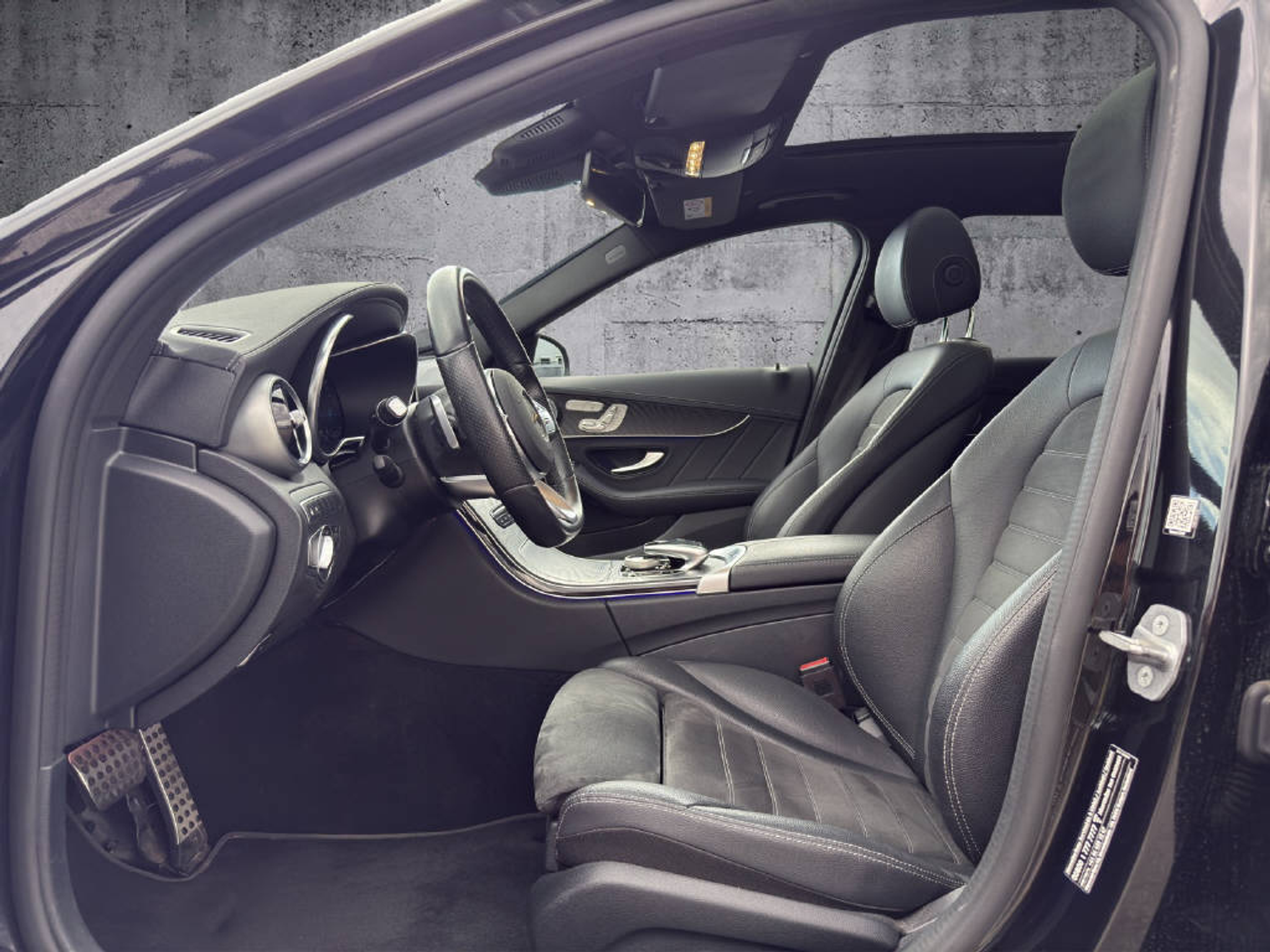 listing desktop thumbnail image 5