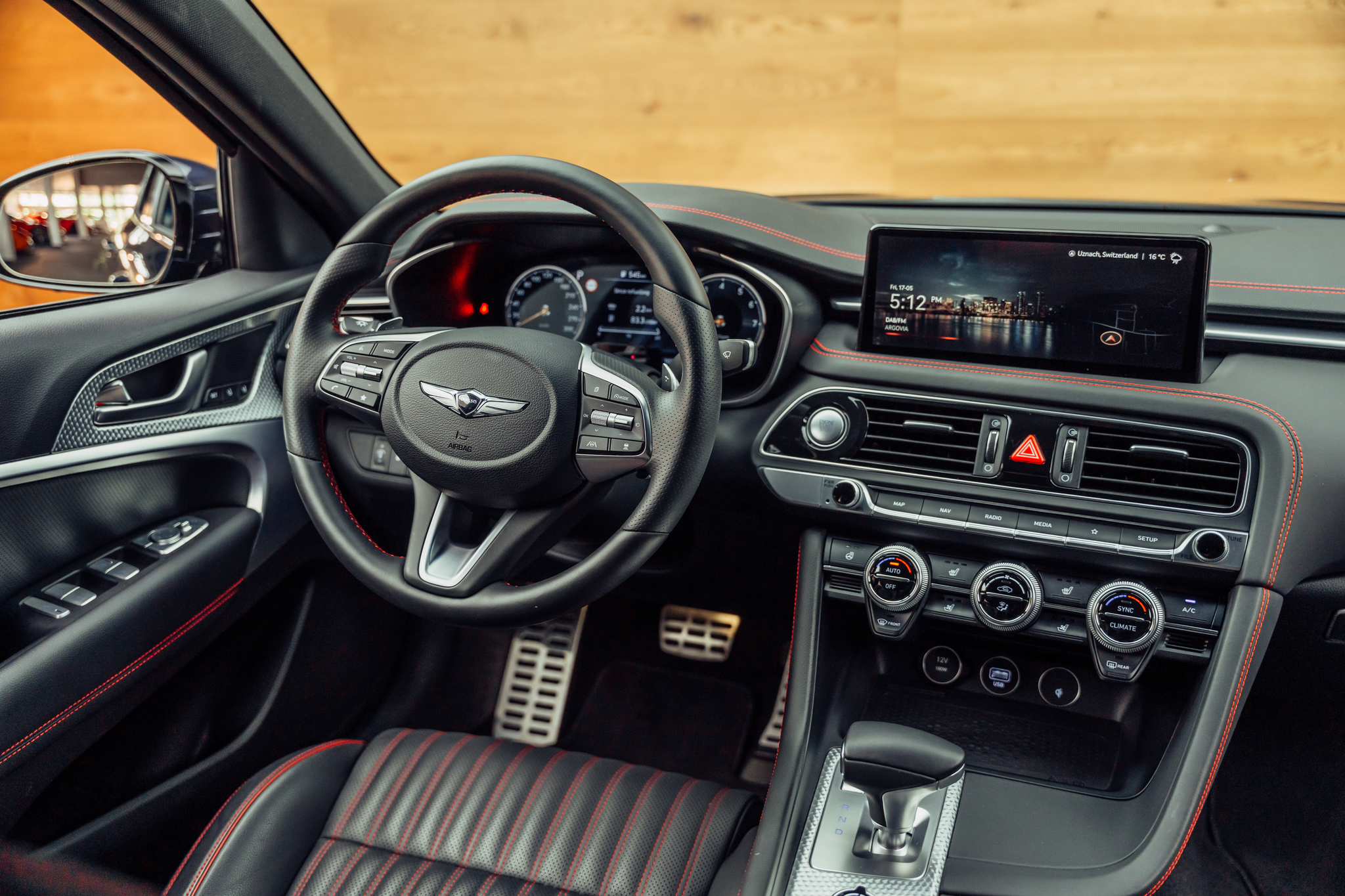 listing desktop thumbnail image 16