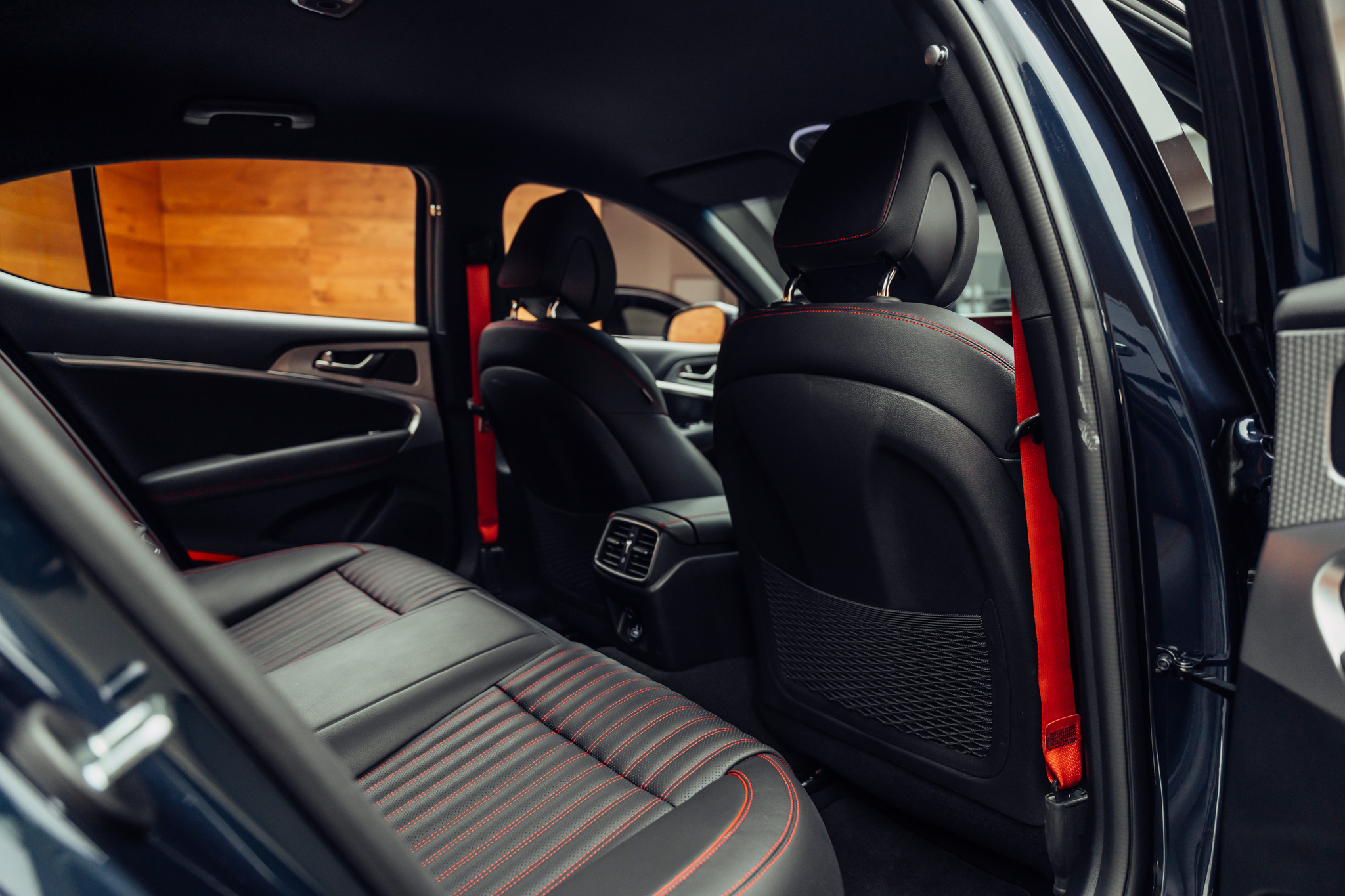 listing desktop thumbnail image 9