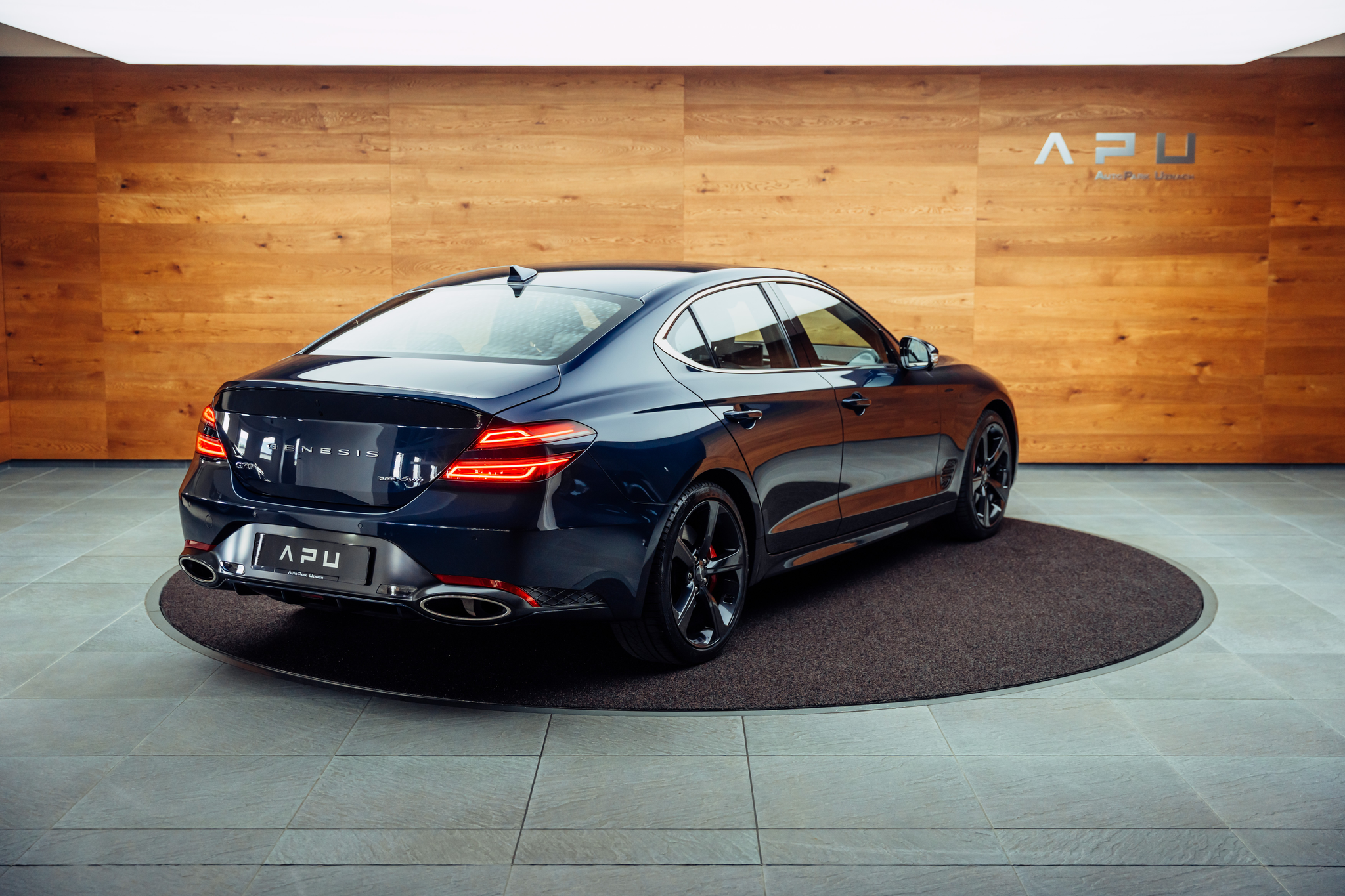 listing desktop thumbnail image 1