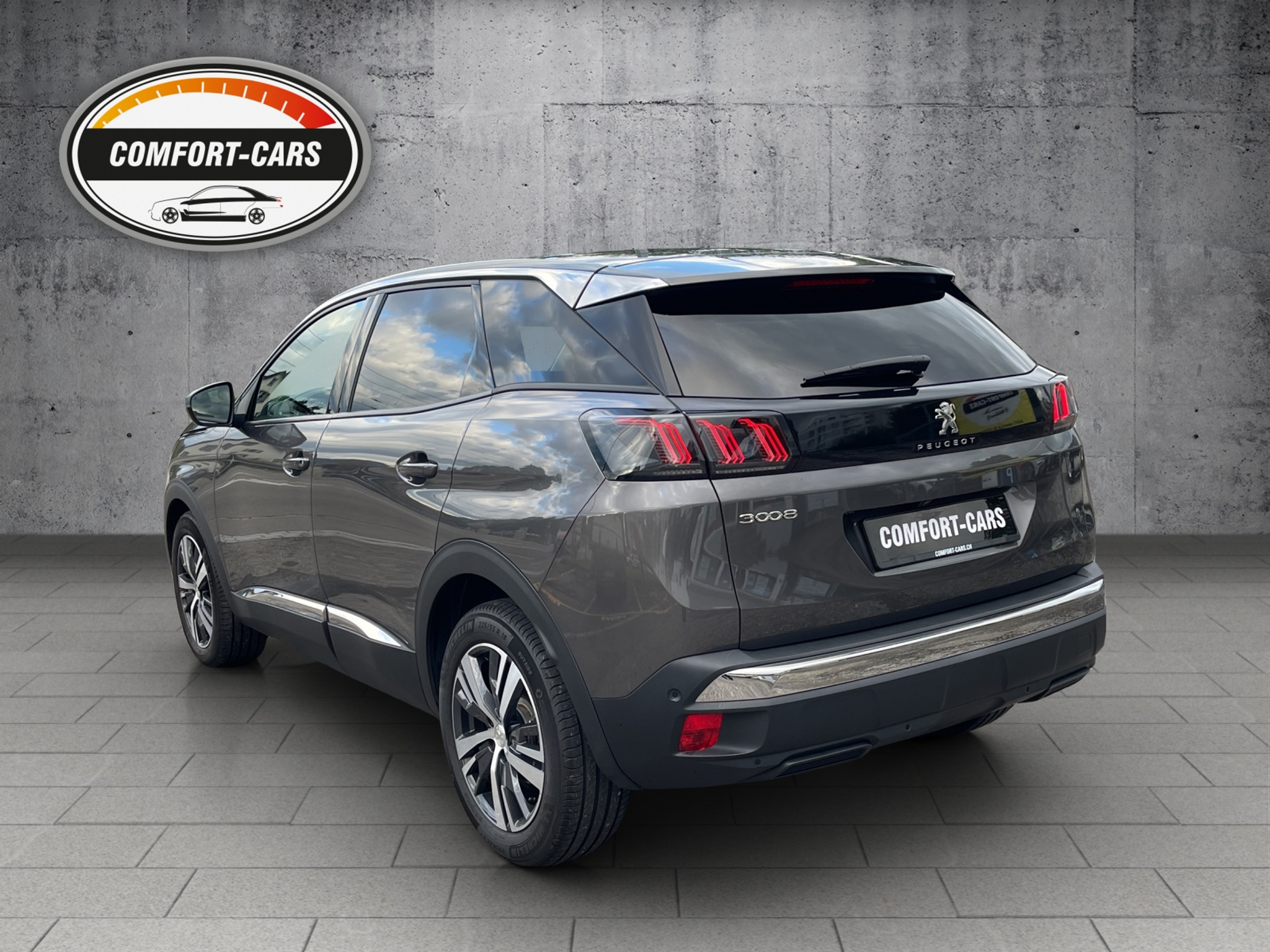 listing desktop thumbnail image 3