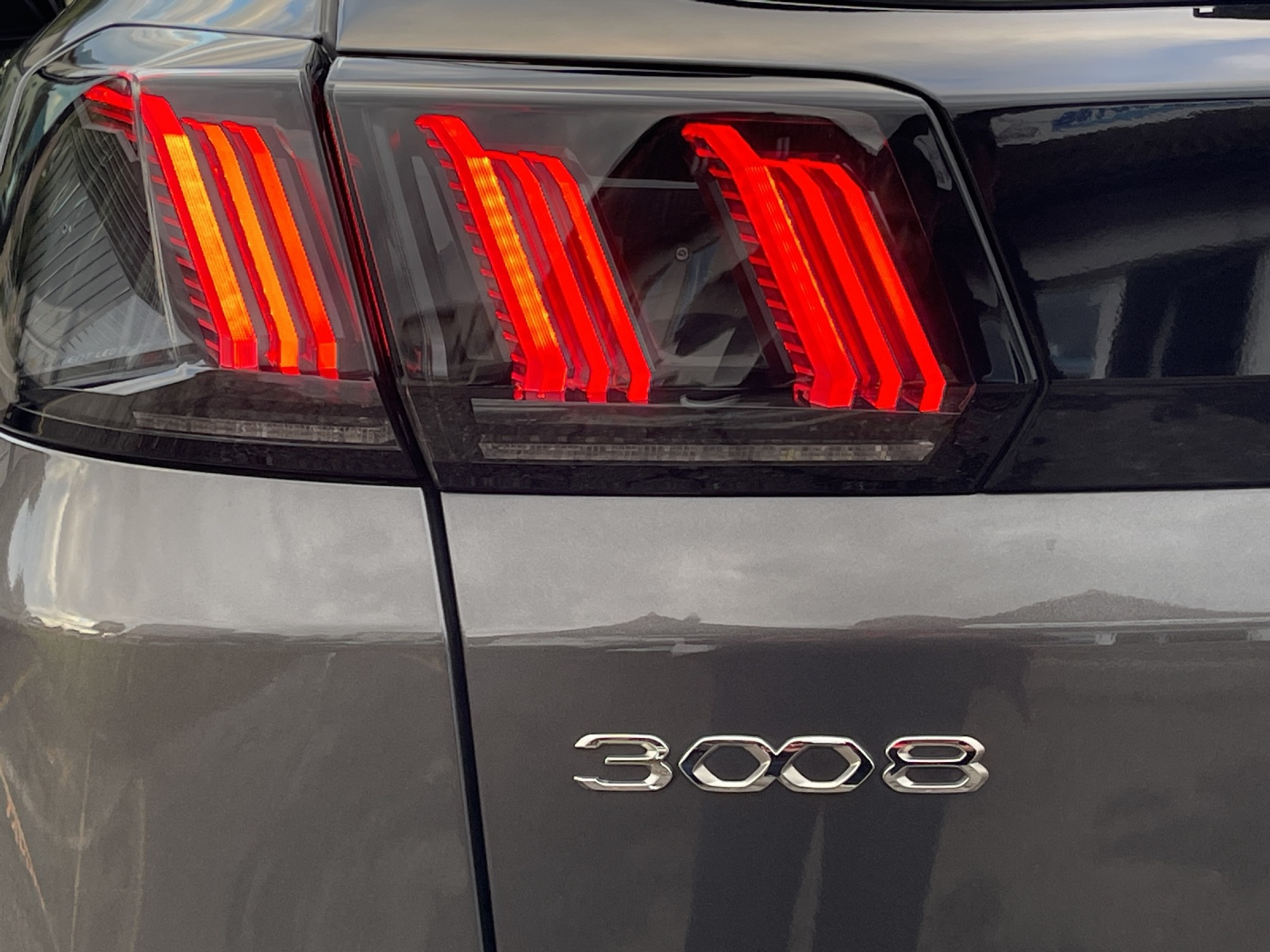 listing desktop thumbnail image 28