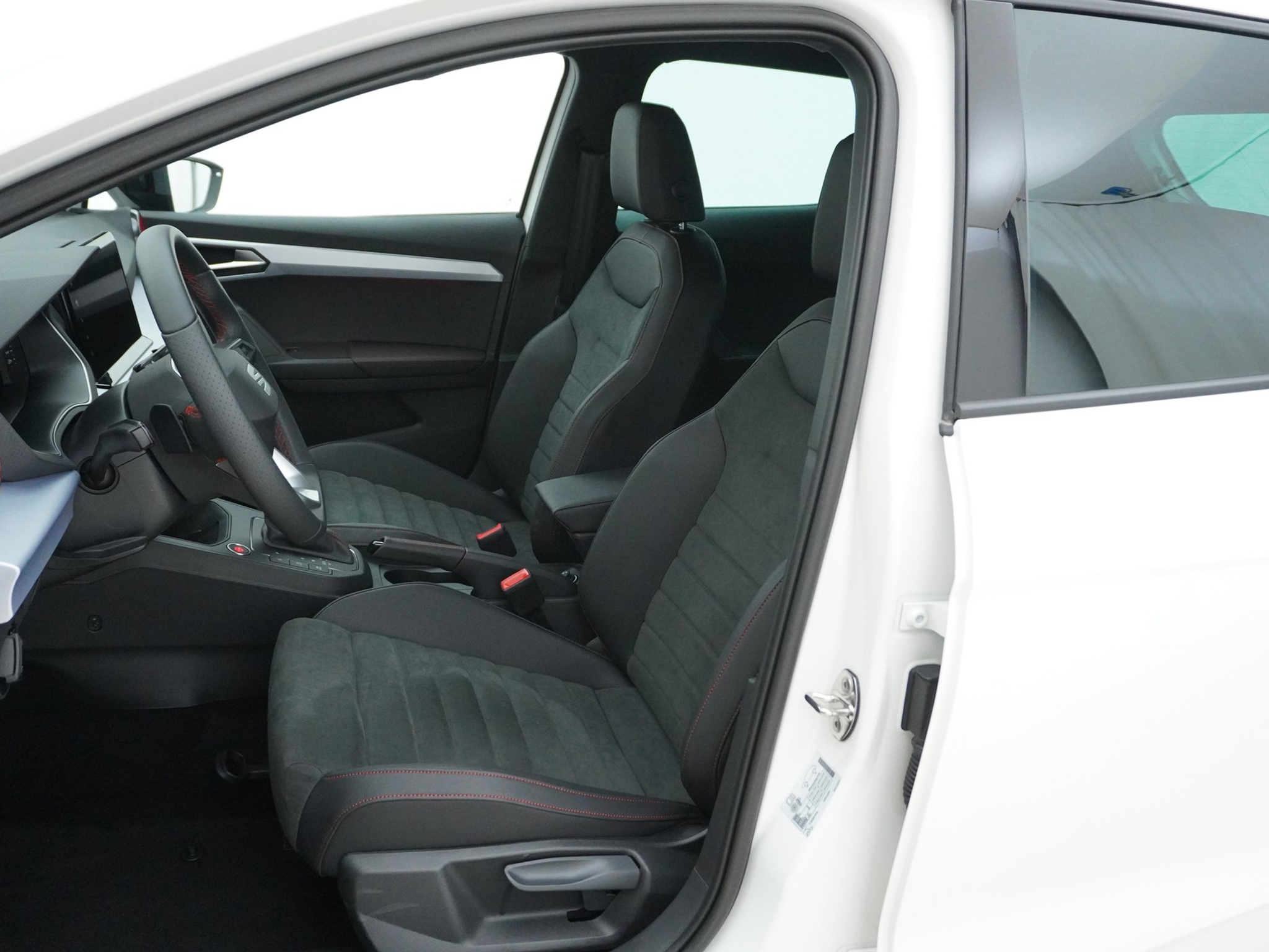 listing desktop thumbnail image 11