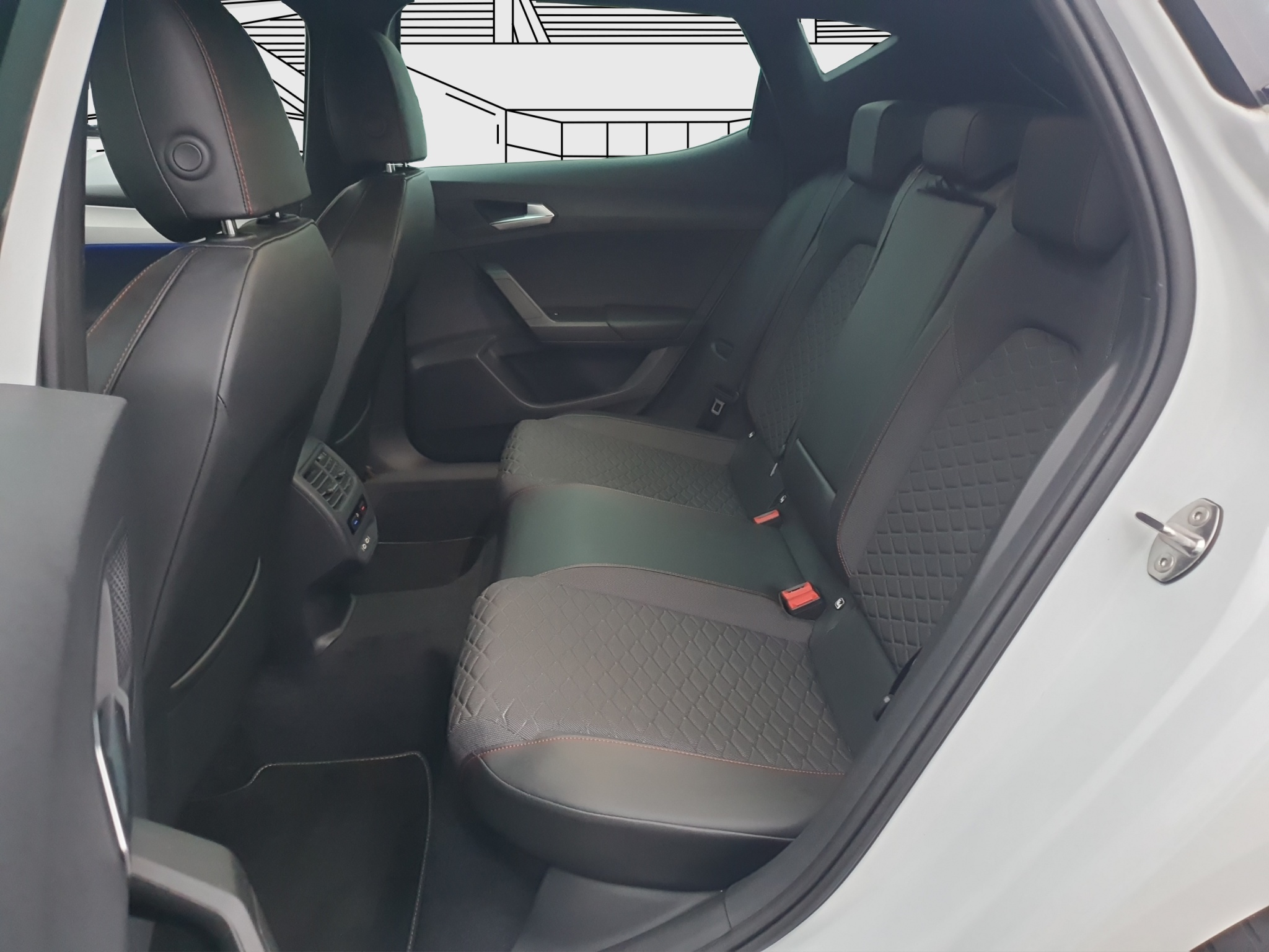 listing desktop thumbnail image 11