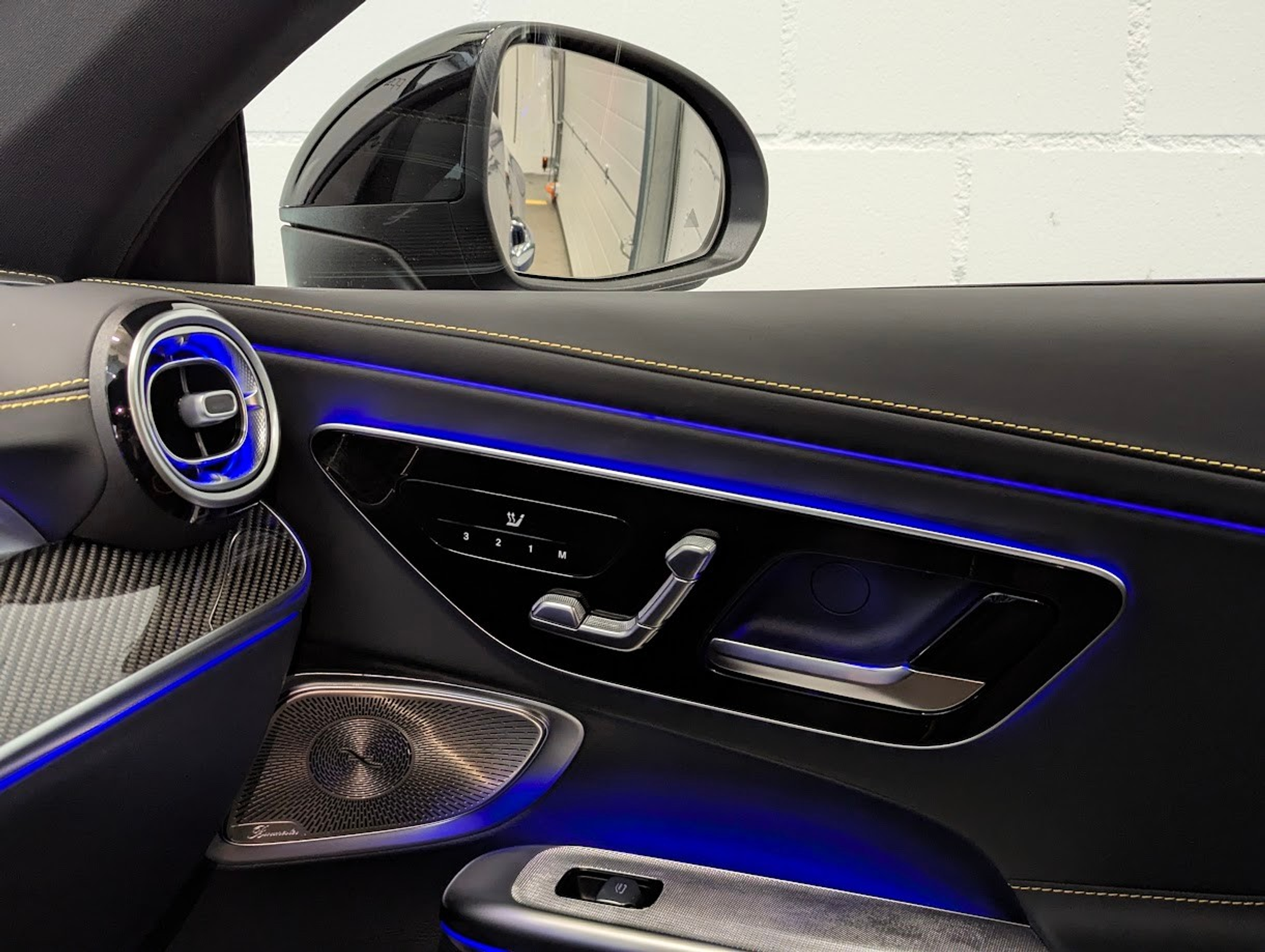 listing desktop thumbnail image 24