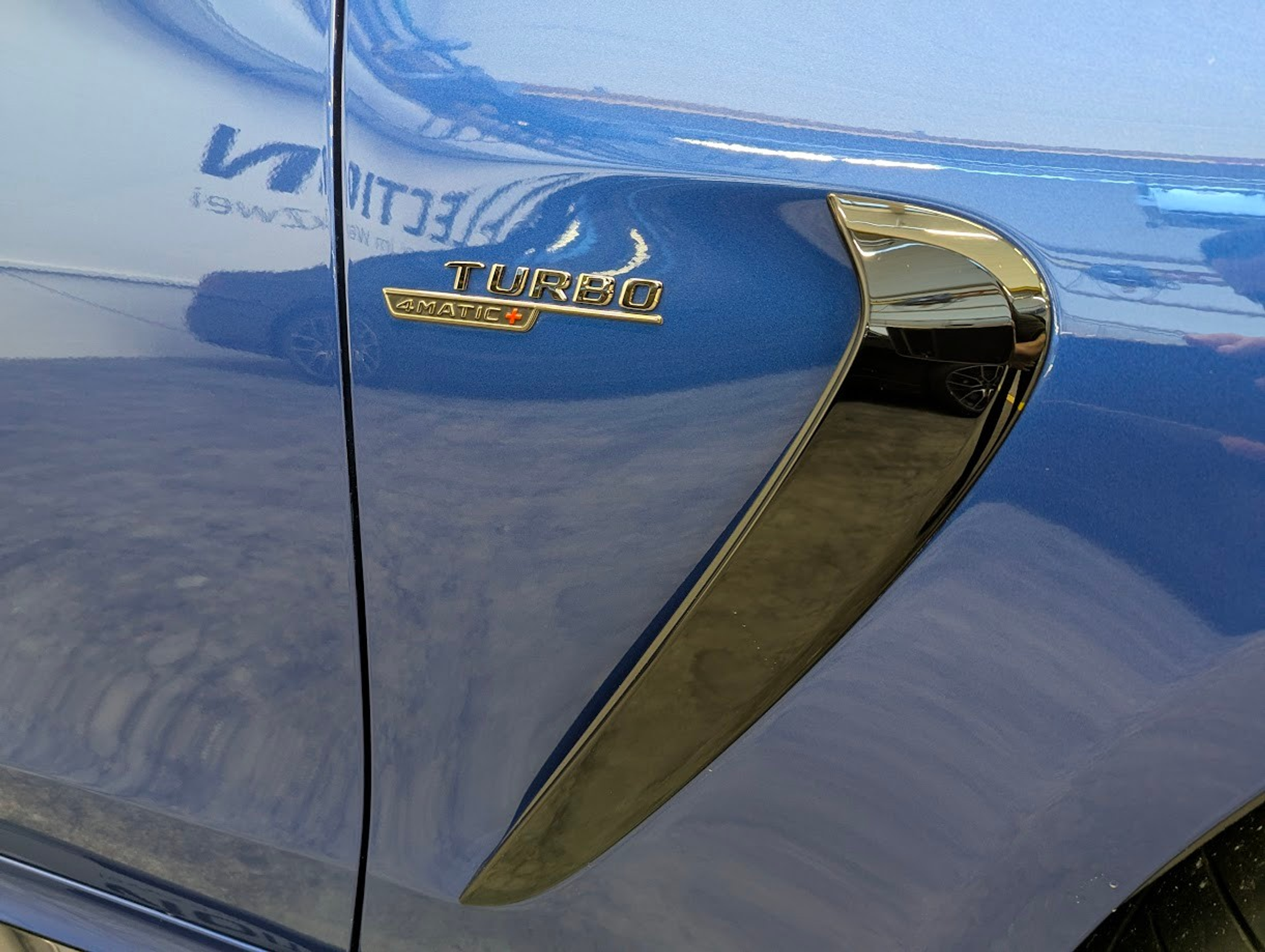 listing desktop thumbnail image 4