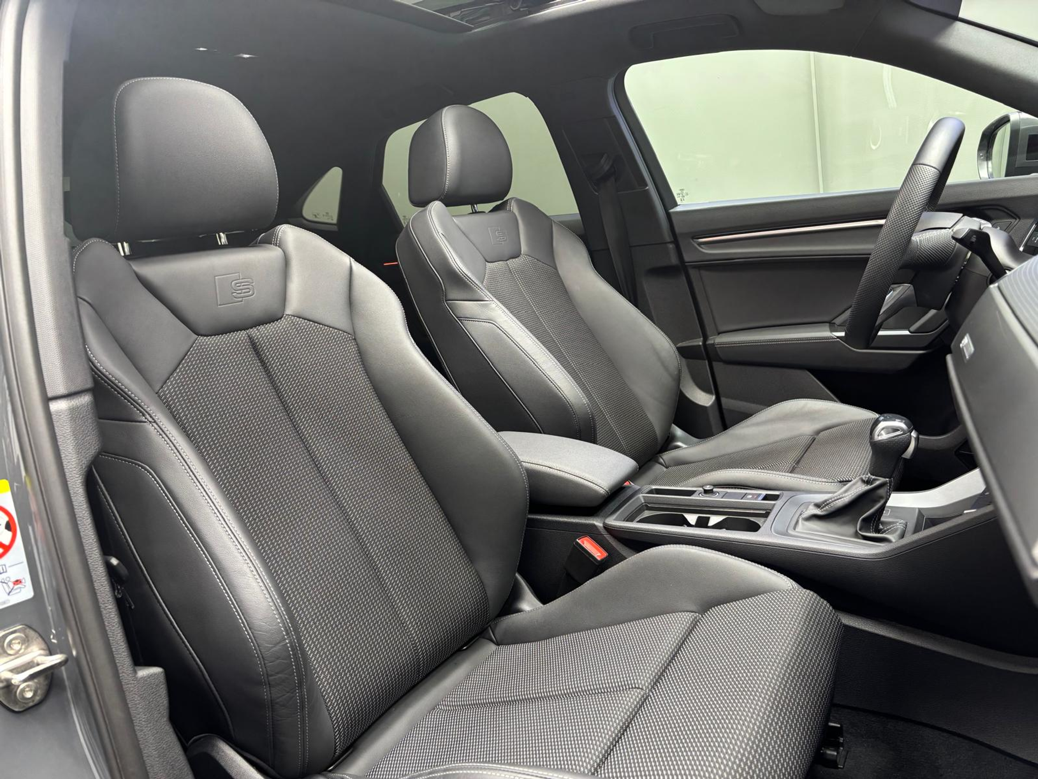 listing desktop thumbnail image 14