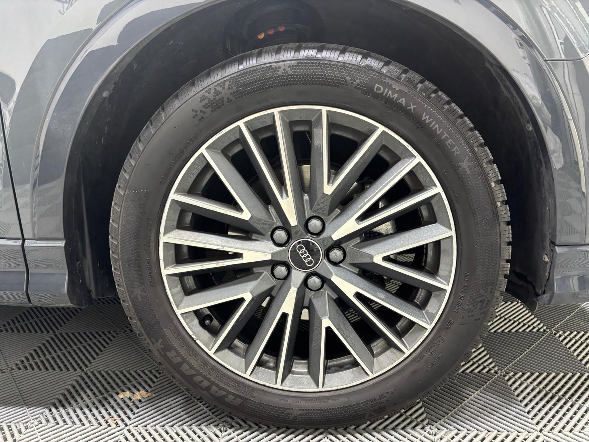 listing desktop thumbnail image 31