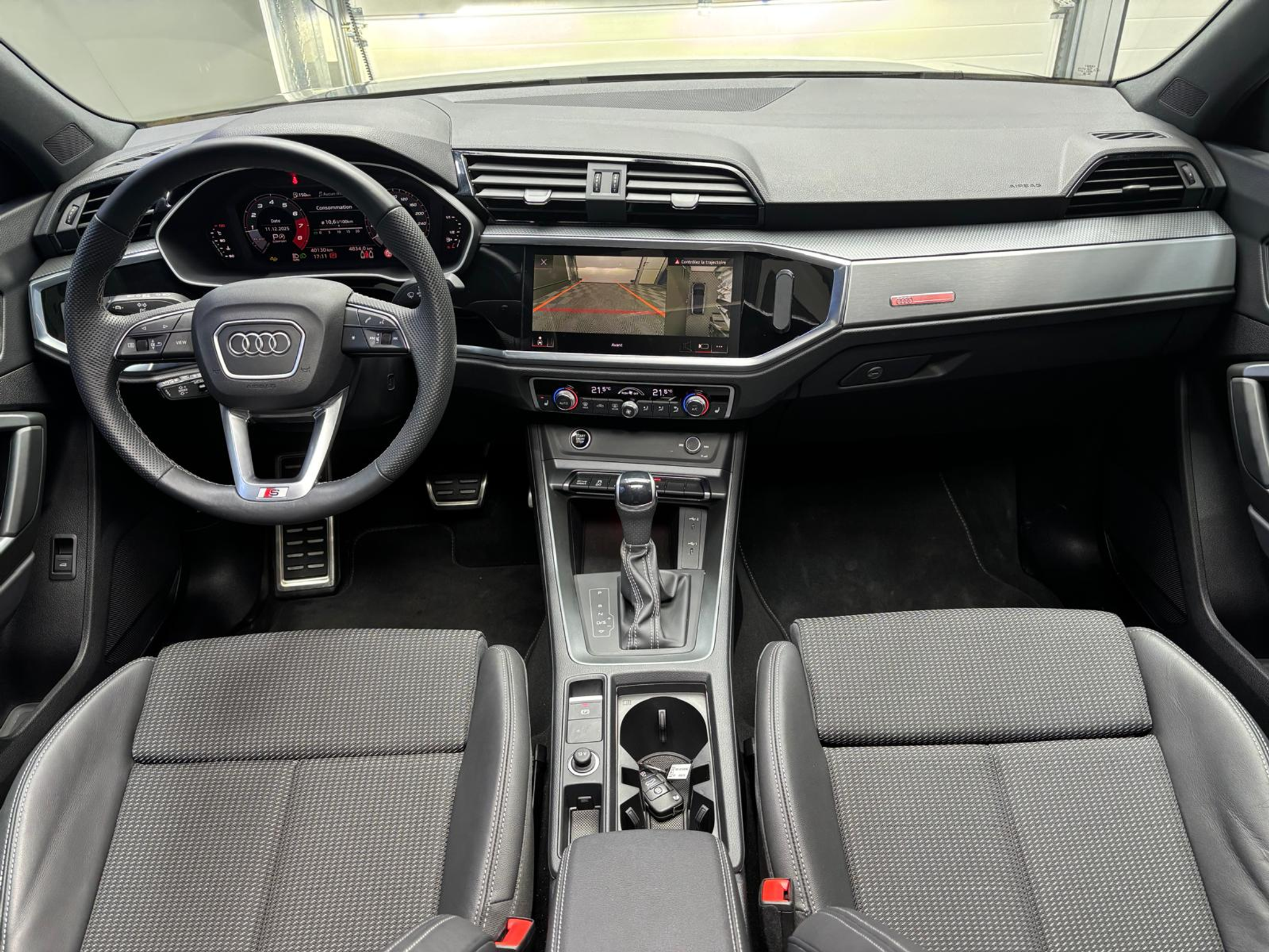 listing desktop thumbnail image 17