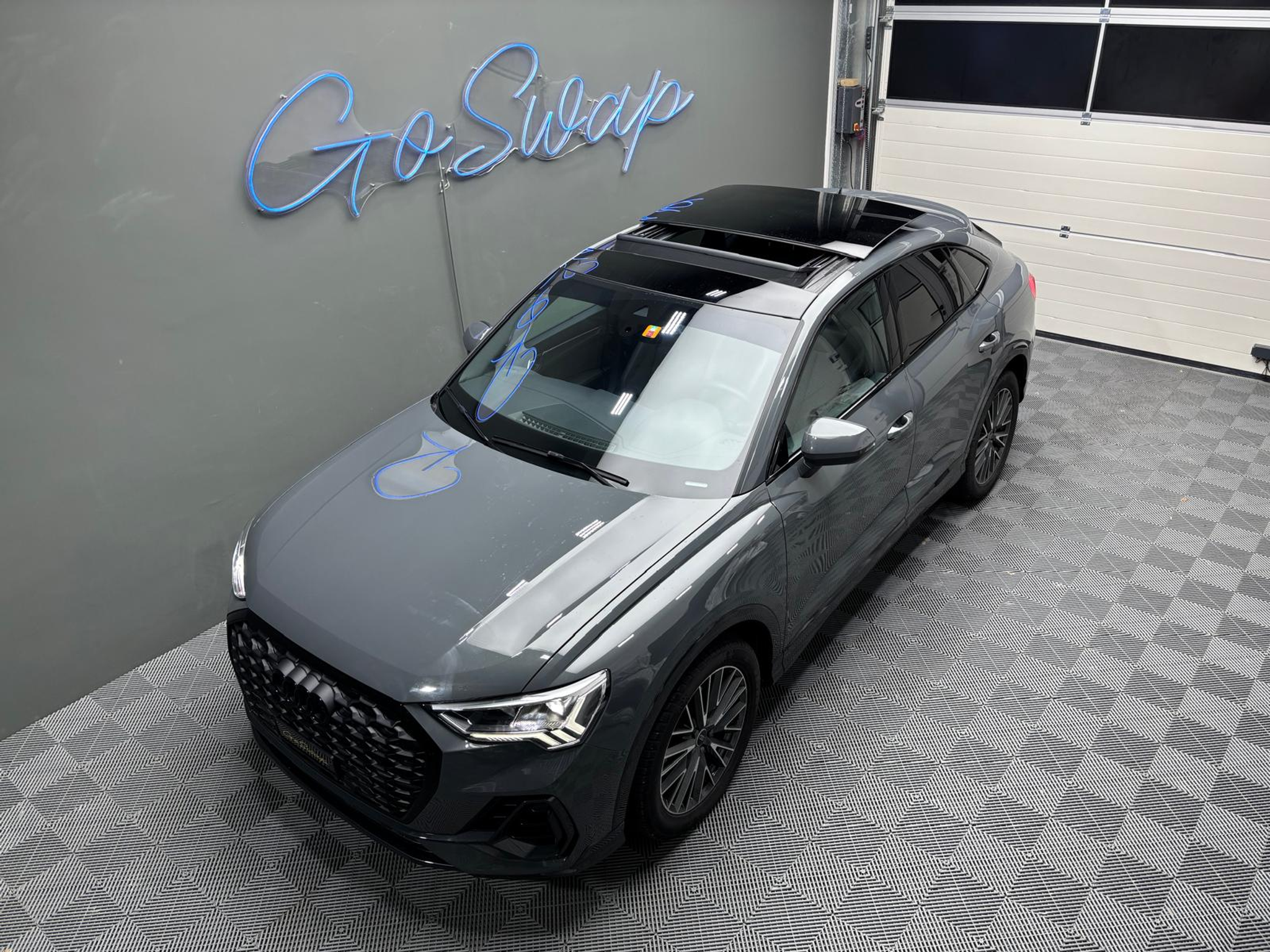 listing desktop thumbnail image 6