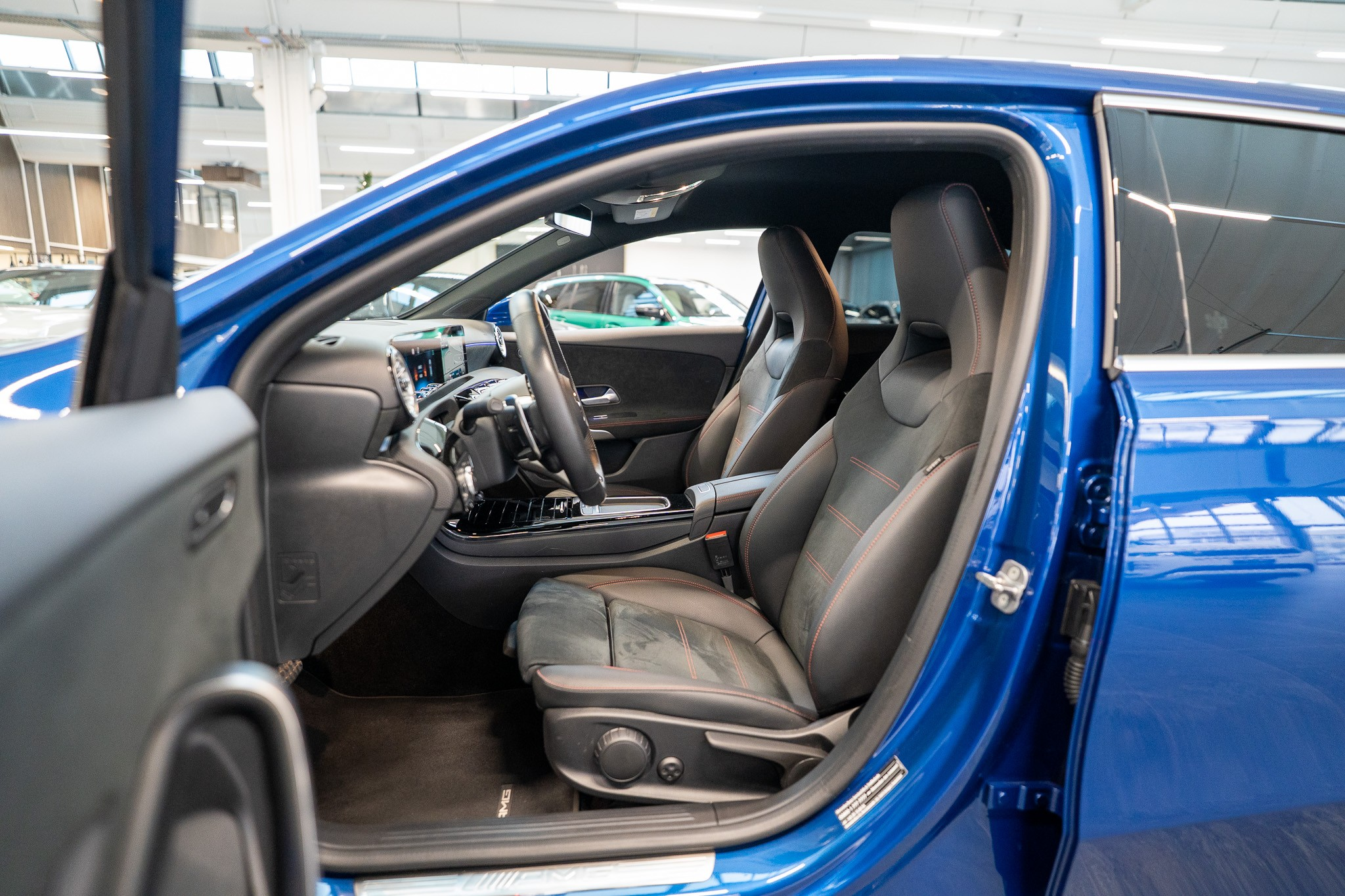 listing desktop thumbnail image 7