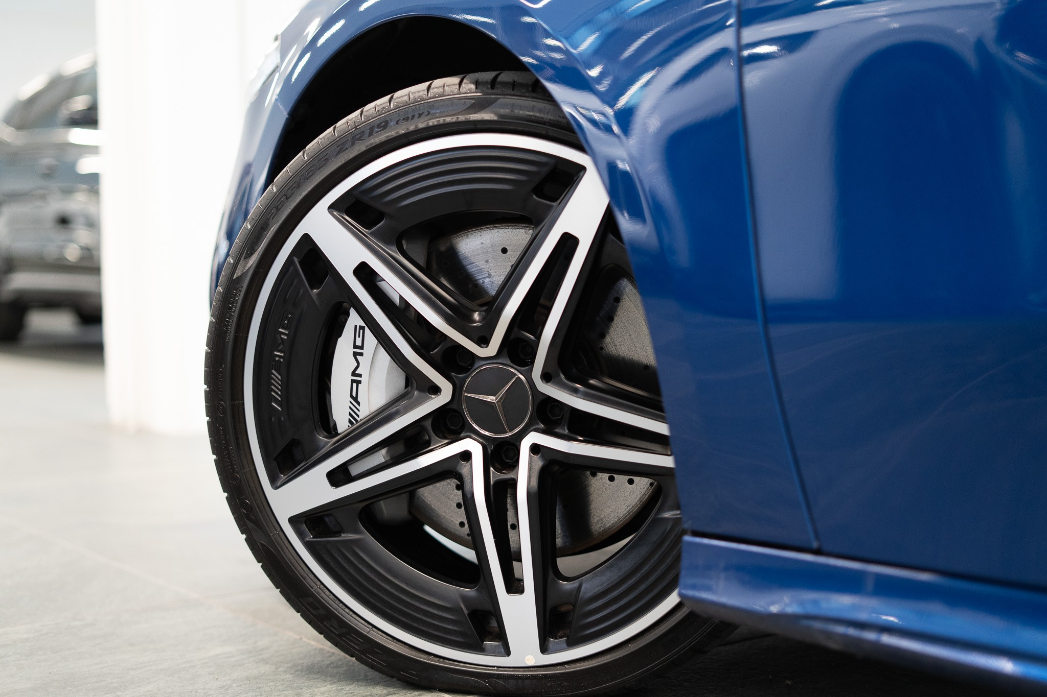 listing desktop thumbnail image 23