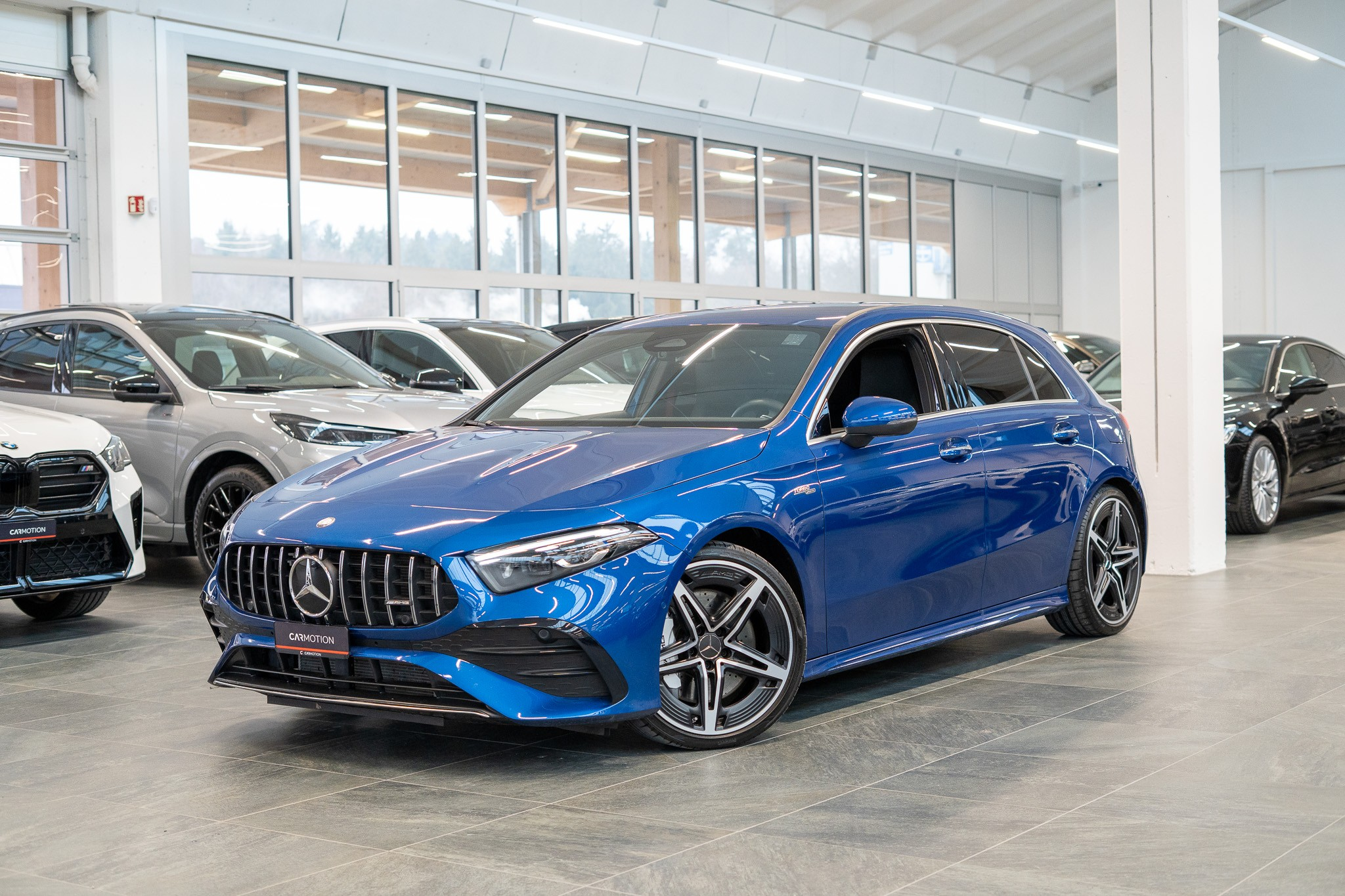 listing desktop thumbnail image 0