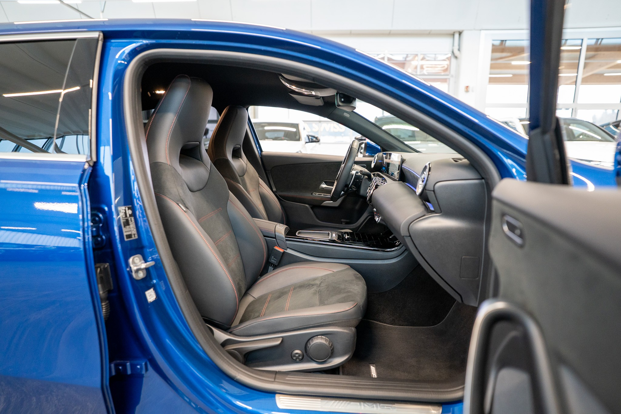 listing desktop thumbnail image 13