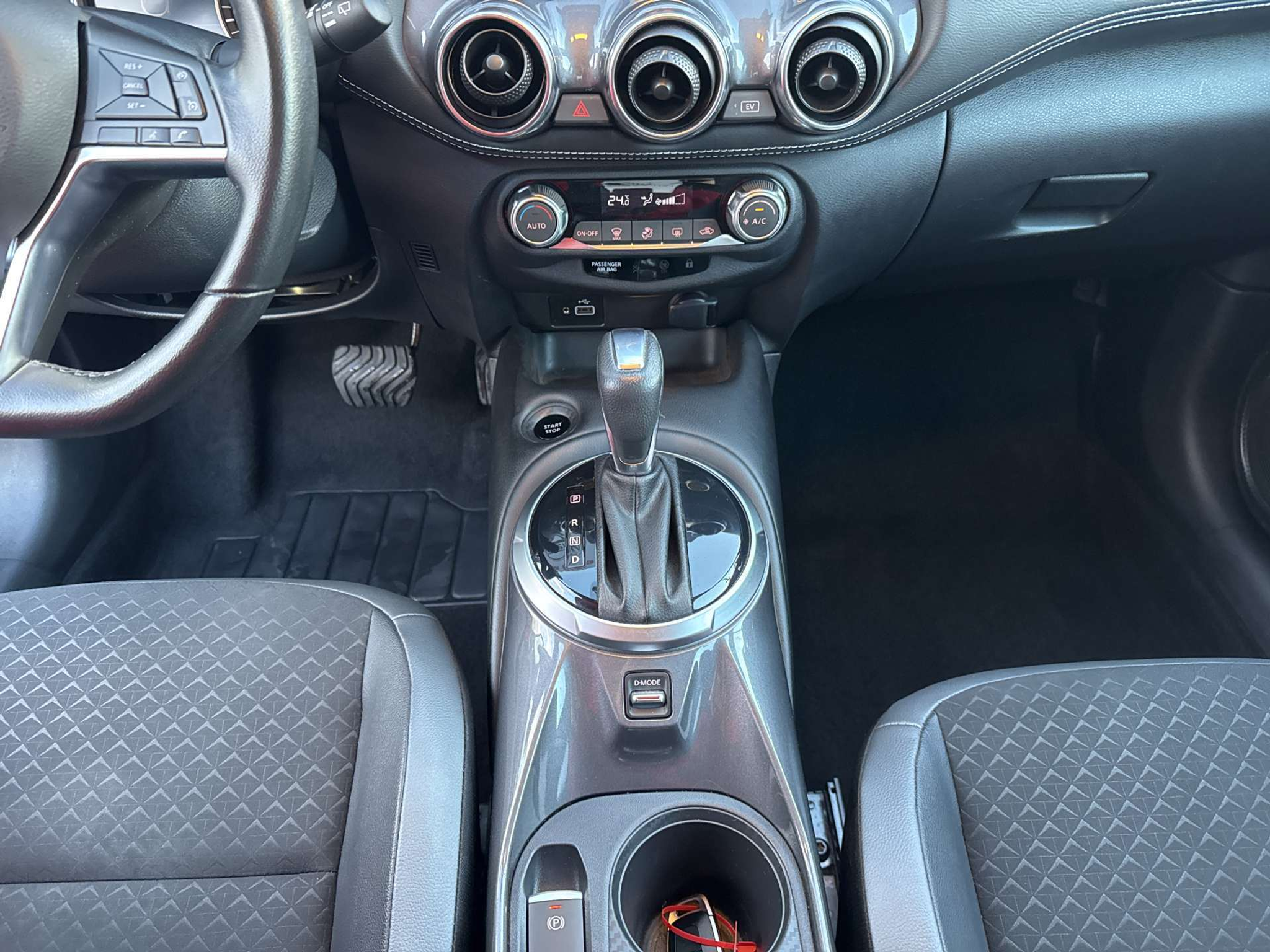 listing desktop thumbnail image 11