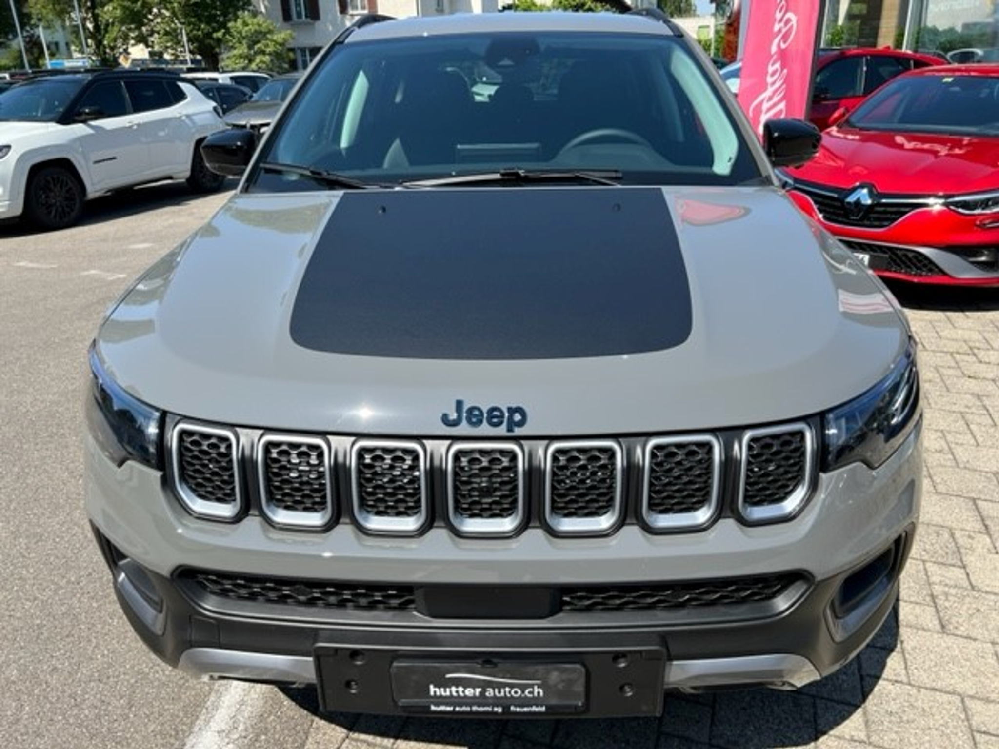 listing desktop thumbnail image 10