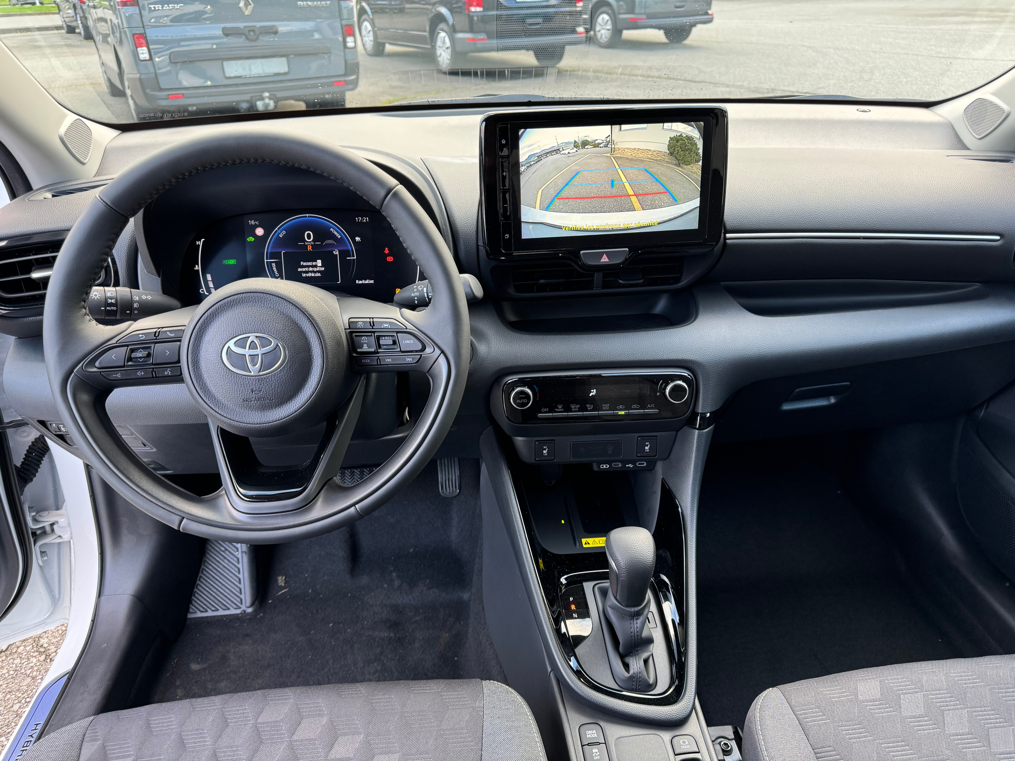 listing desktop thumbnail image 9