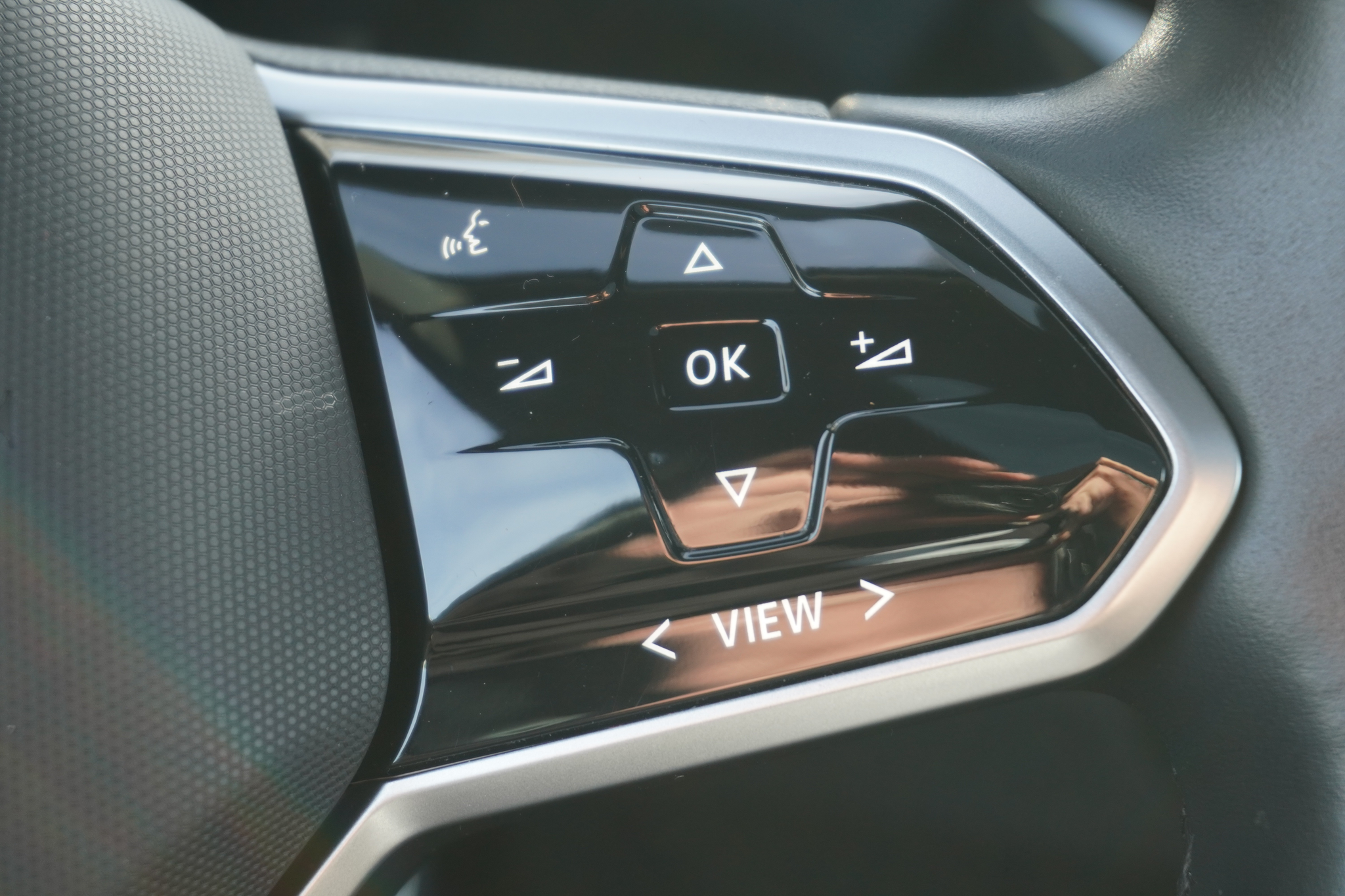 listing desktop thumbnail image 16