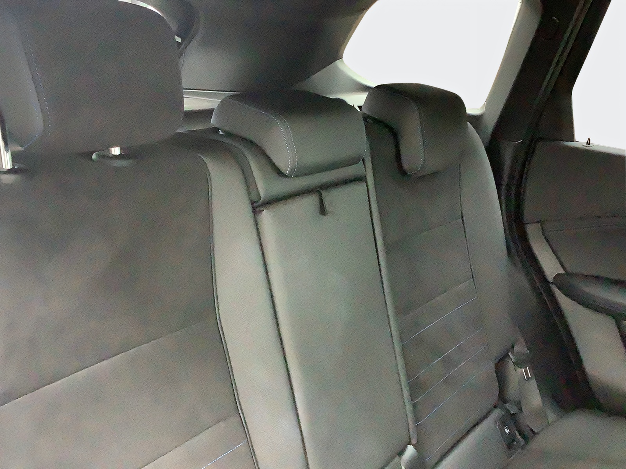 listing desktop thumbnail image 17