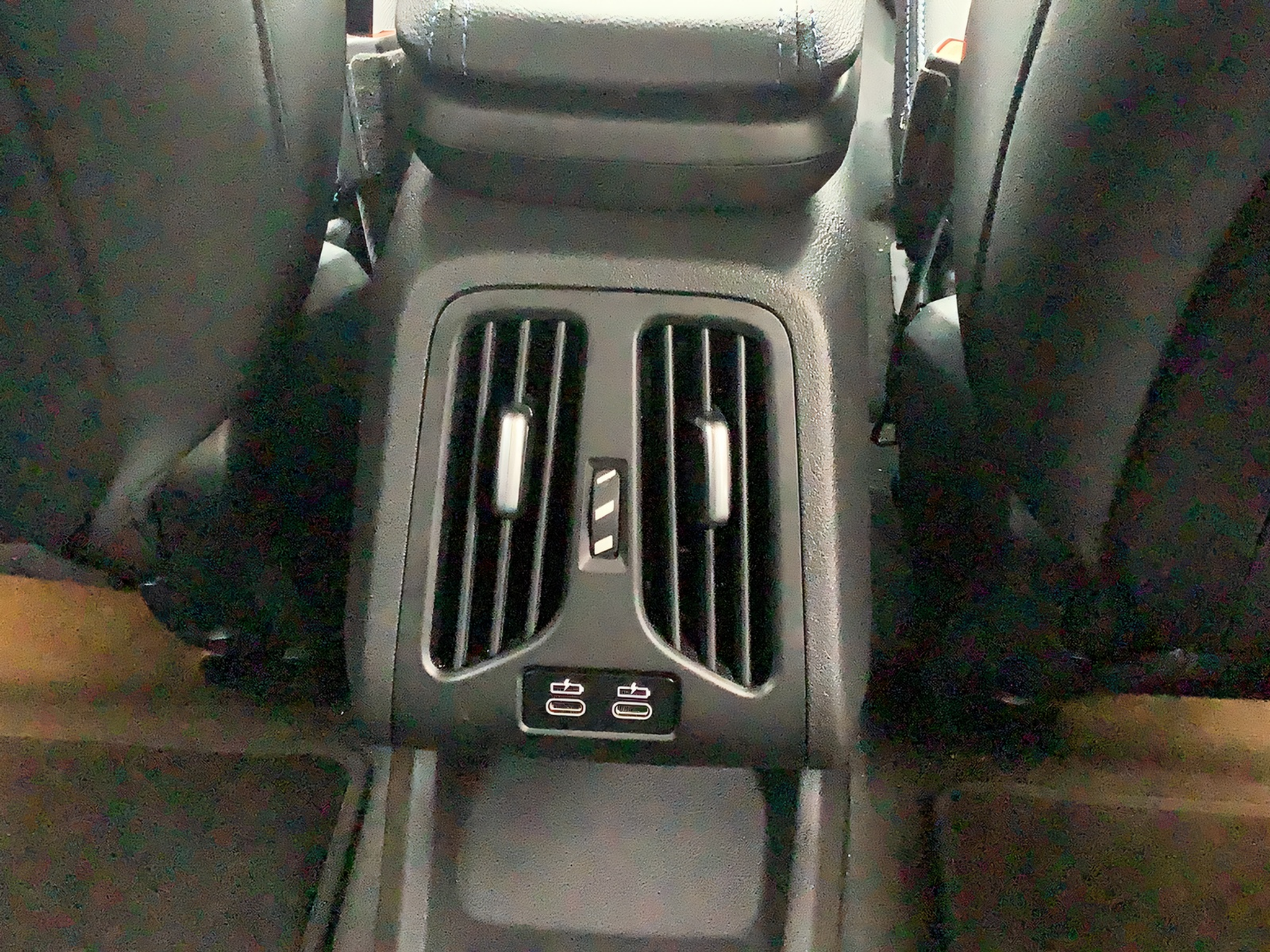 listing desktop thumbnail image 18