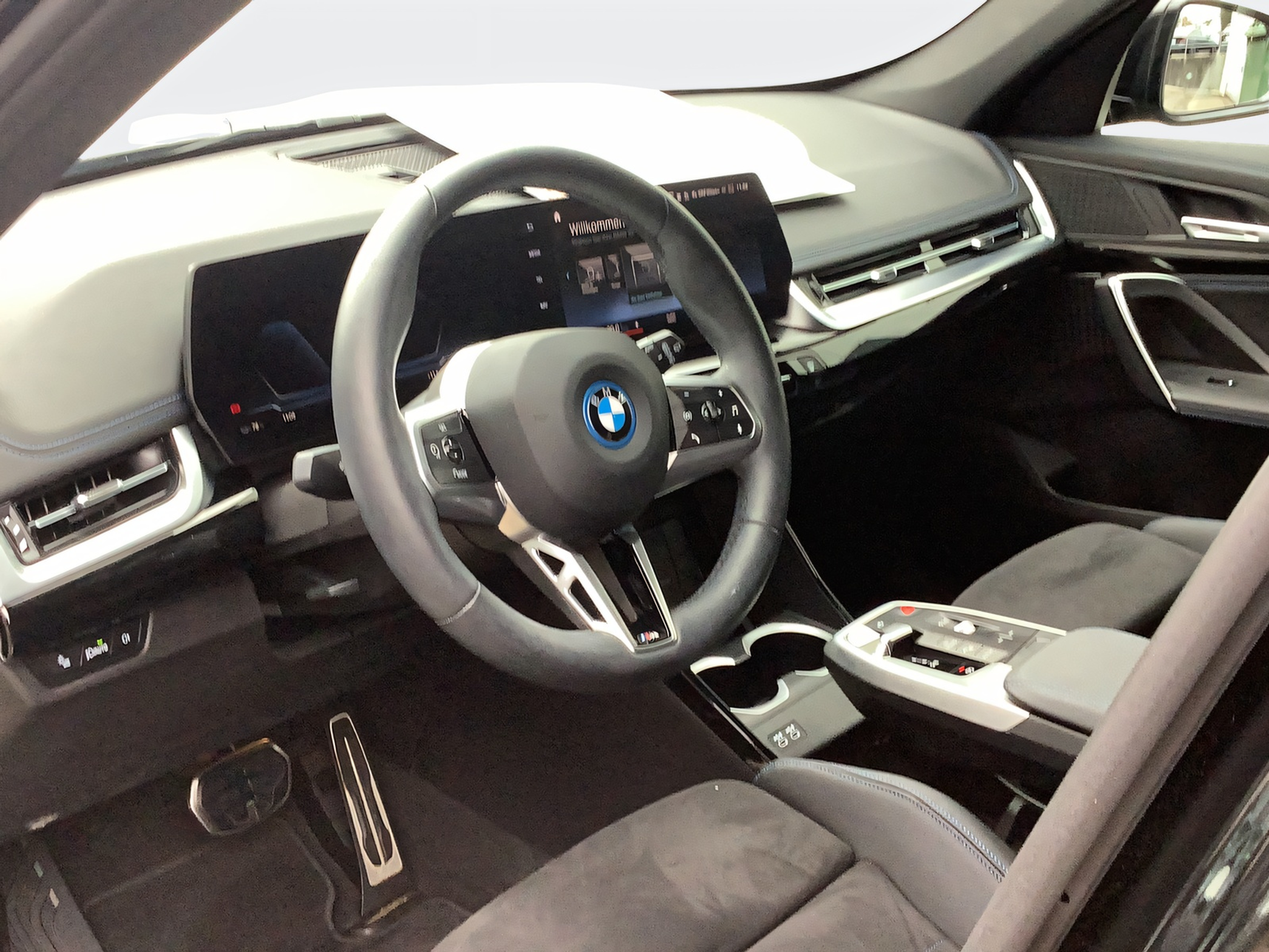 listing desktop thumbnail image 11