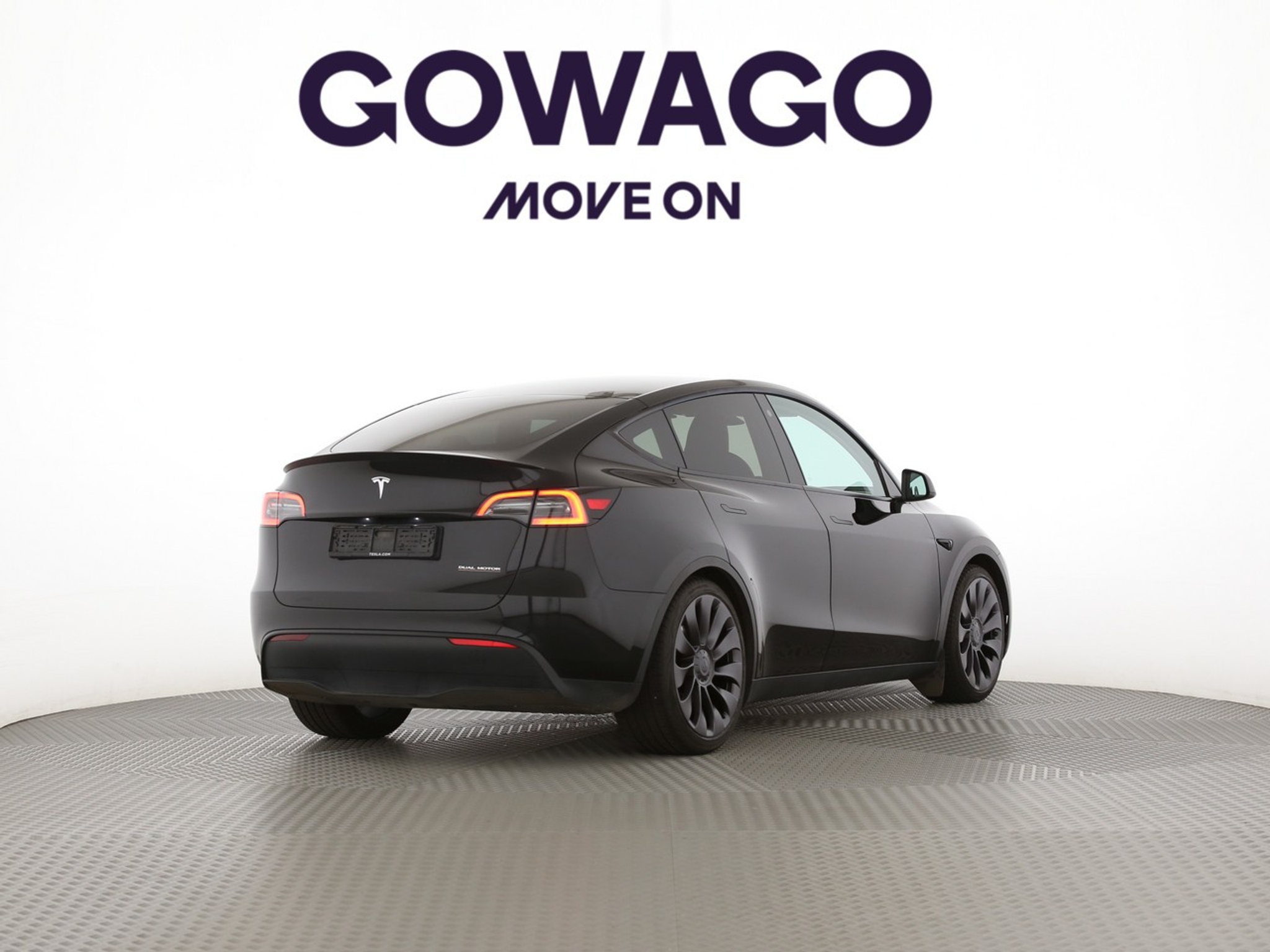 listing desktop thumbnail image 1