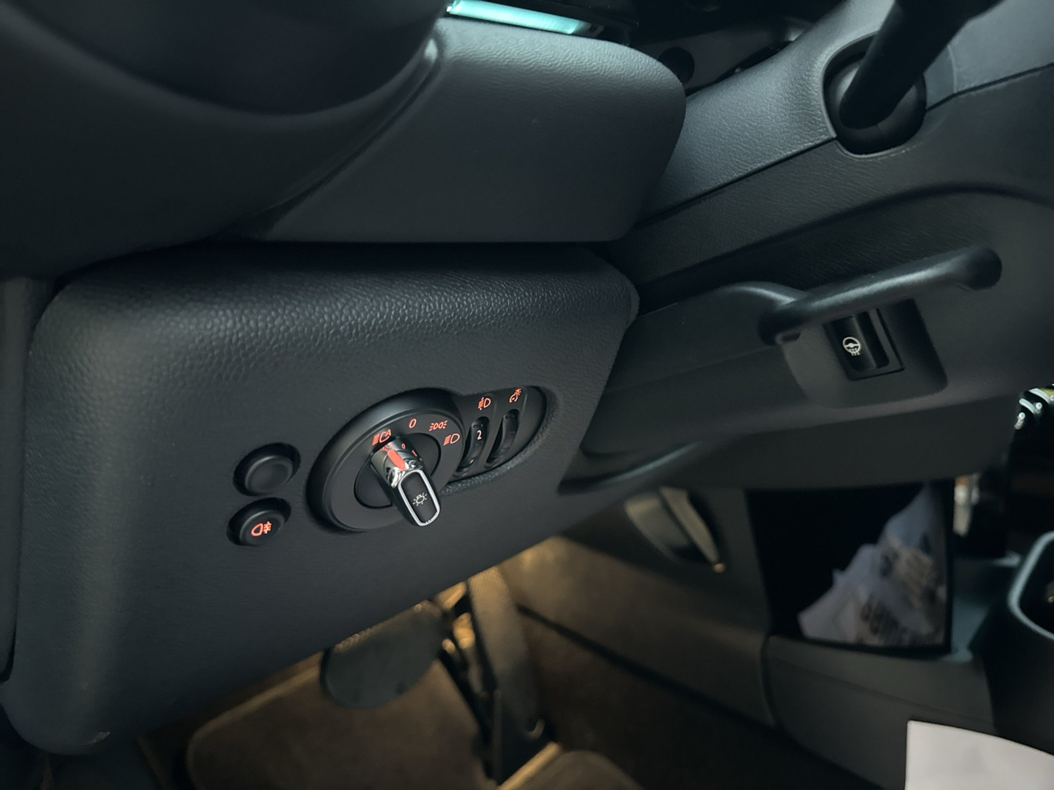 listing desktop thumbnail image 20